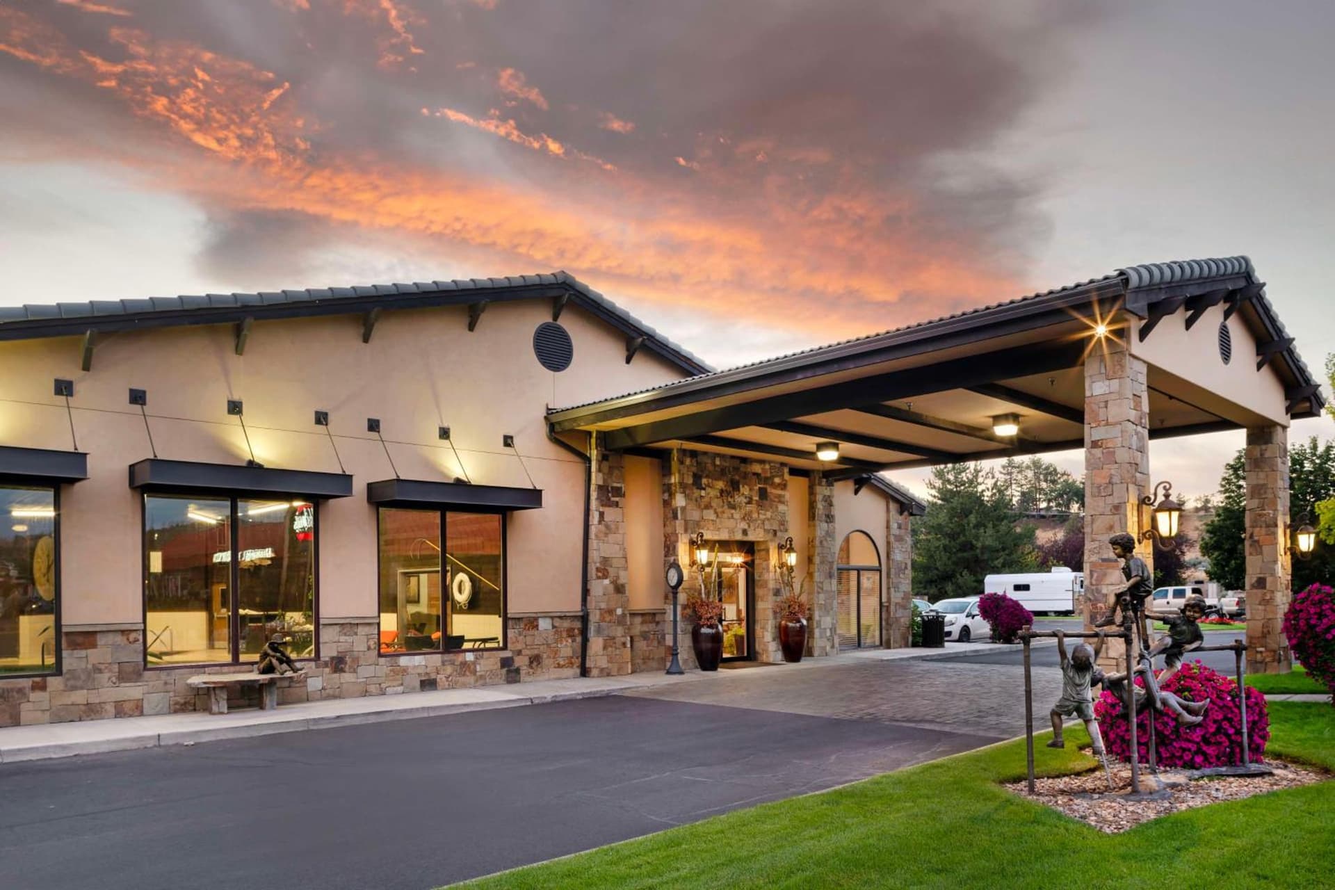 Best Western Prineville Inn featured exterior or lobby in Prineville, OR — similar hotel