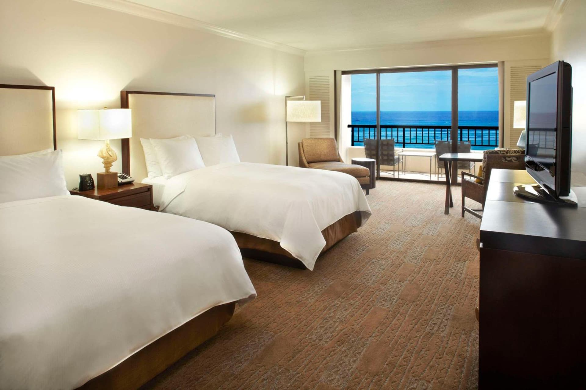 Hilton Hawaiian Village Waikiki Beach Resort gallery photo in Honolulu, HI — image 36