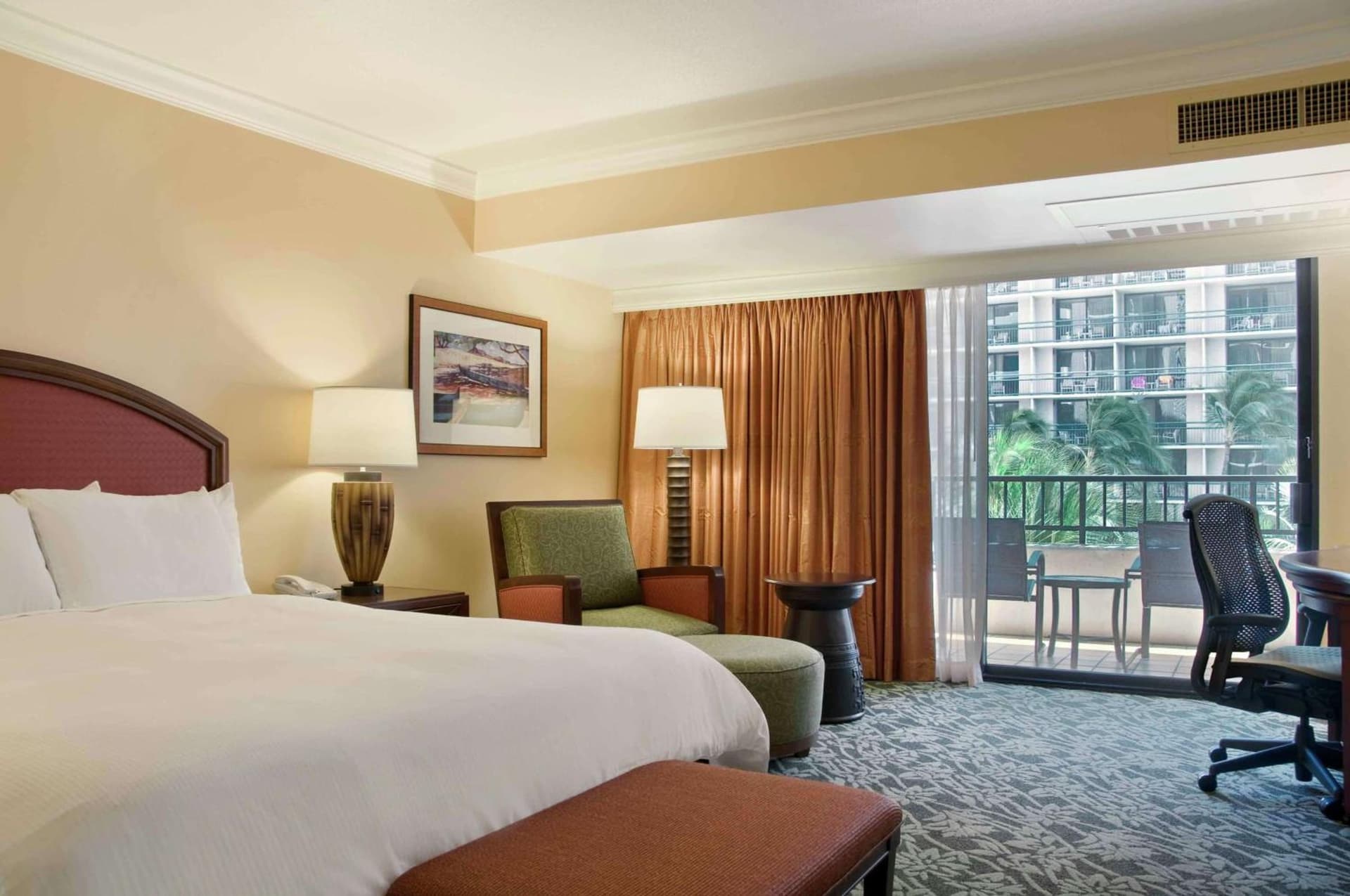 Hilton Hawaiian Village Waikiki Beach Resort gallery photo in Honolulu, HI — image 82