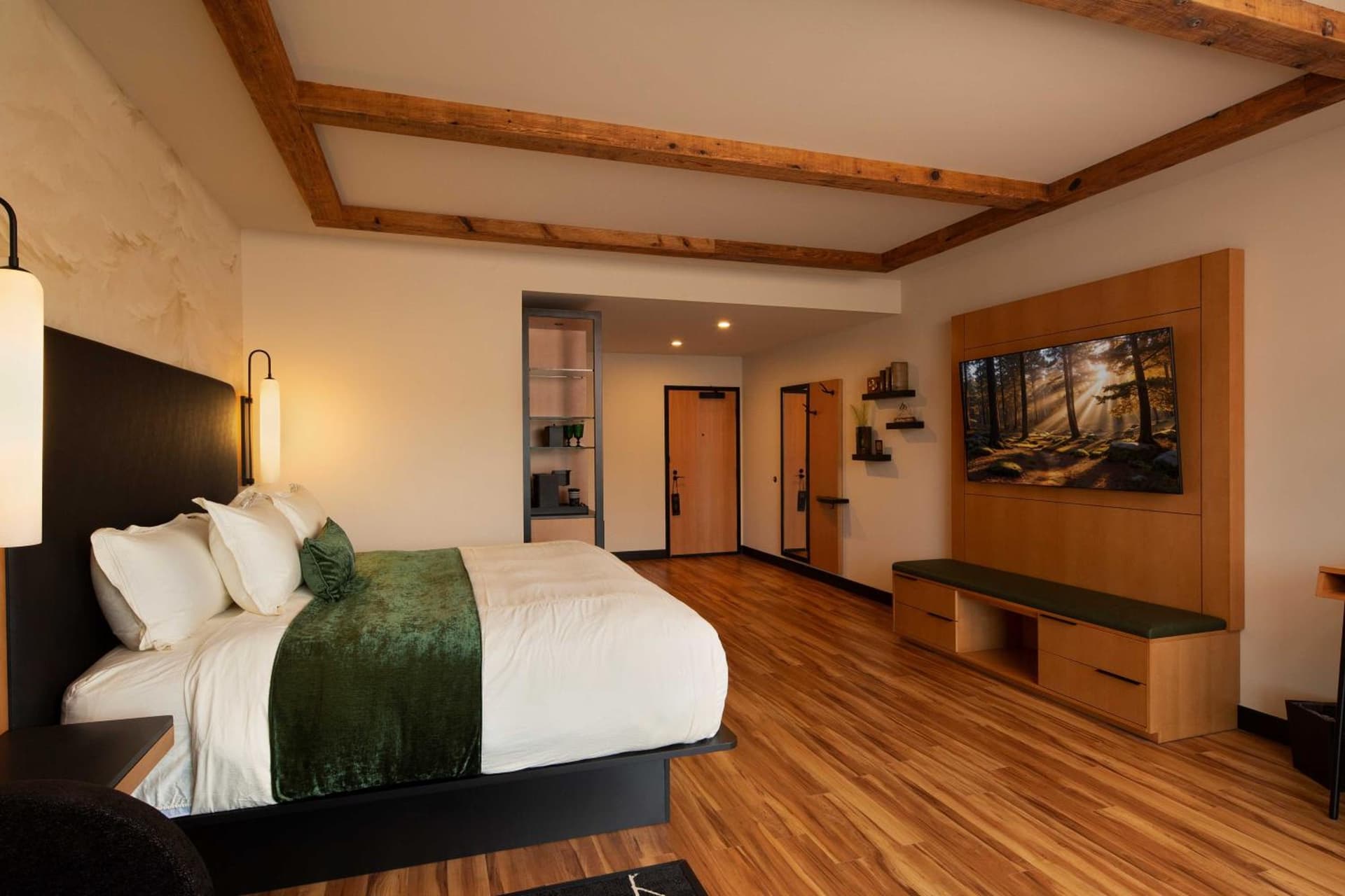 The Swiftwater gallery photo in Swiftwater — image 38