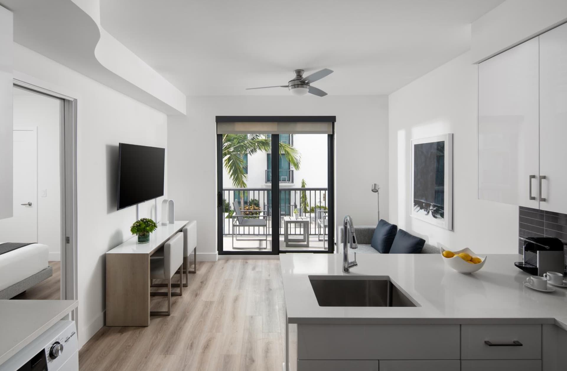 Hotel AKA West Palm gallery photo in West Palm Beach, FL — image 63