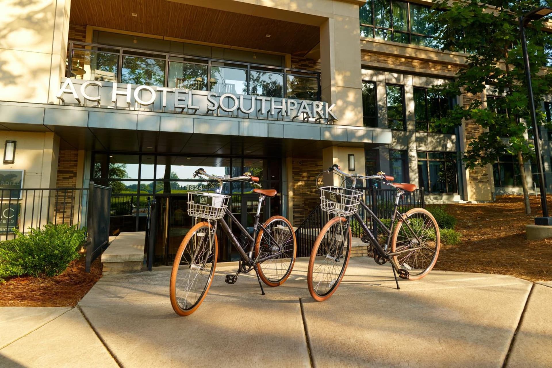 AC Hotel by Marriott Charlotte SouthPark gallery photo in Charlotte, NC — image 63