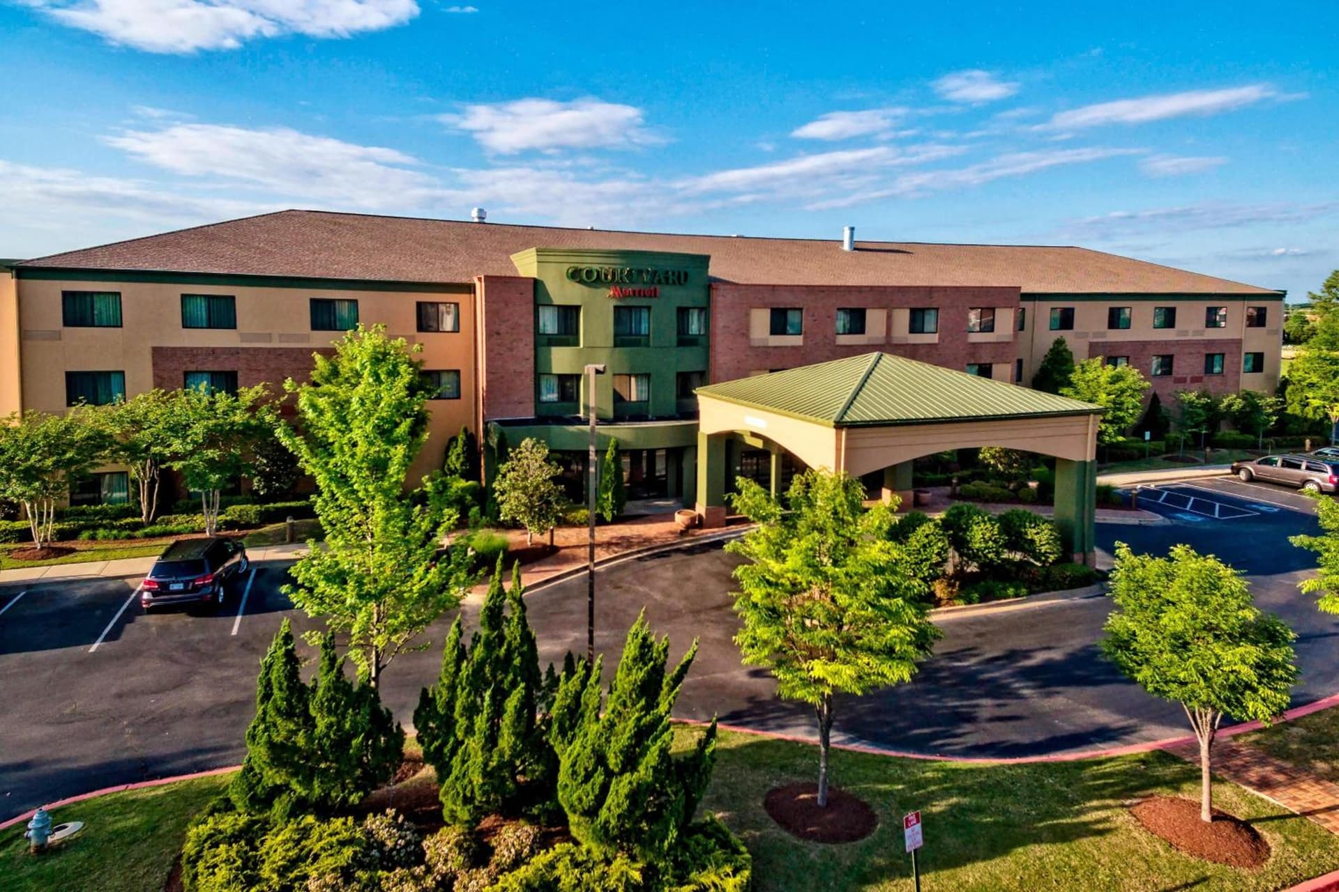 Courtyard by Marriott Memphis Southaven featured exterior or lobby in Southaven, MS — similar hotel