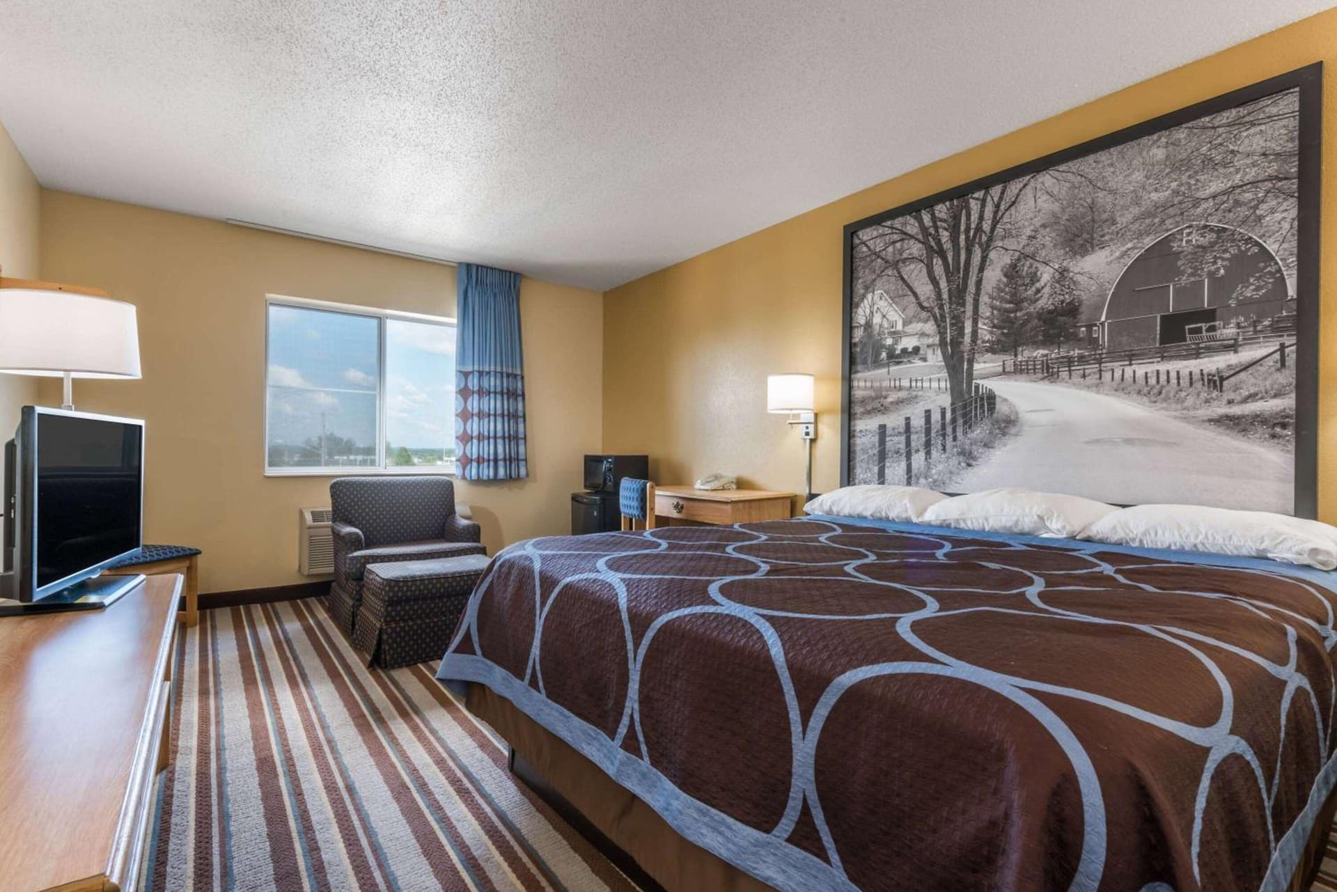 Super 8 by Wyndham Medina gallery photo in Medina, OH — image 15