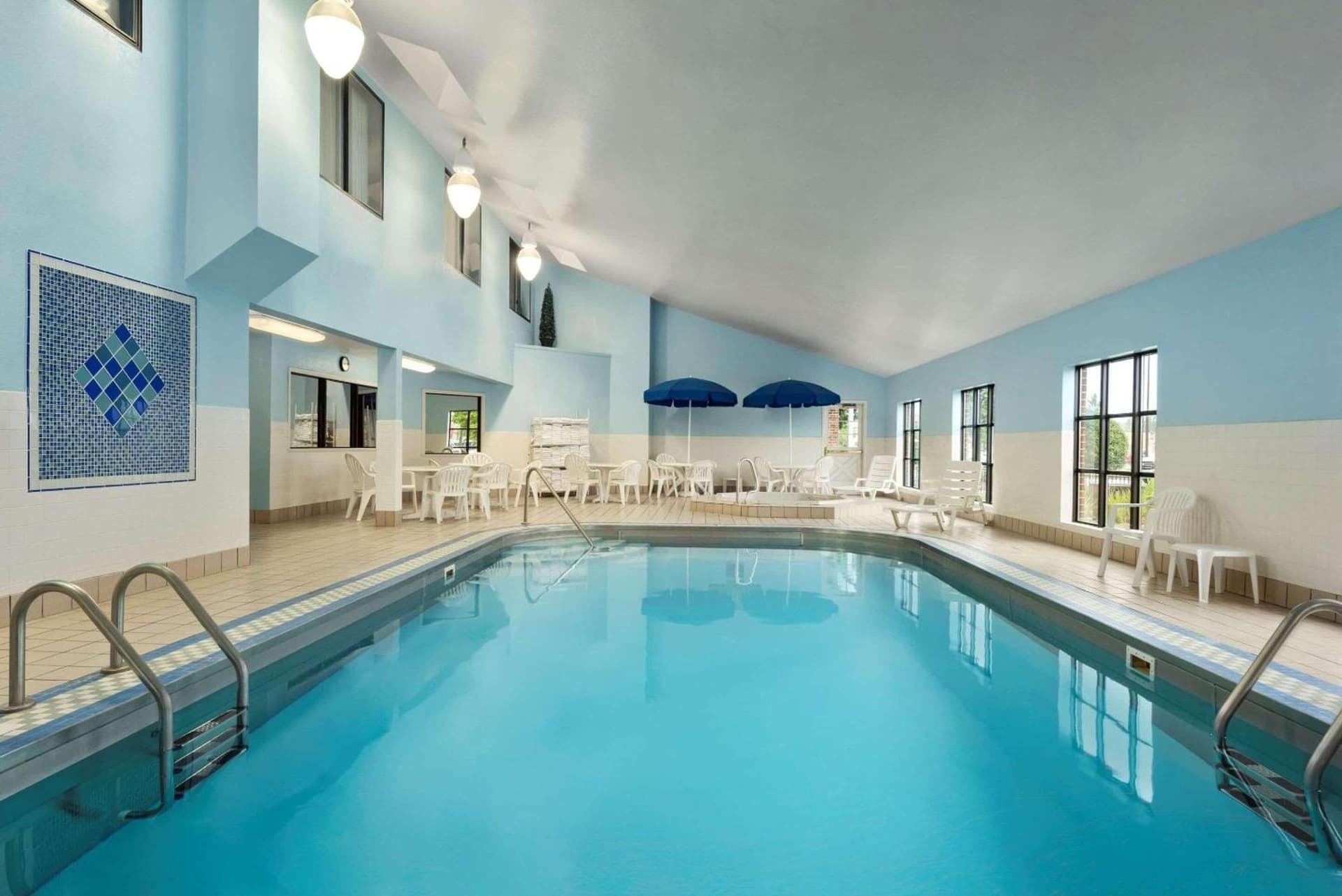 Country Inn & Suites by Radisson, Fargo, ND gallery photo in Fargo, ND — image 59