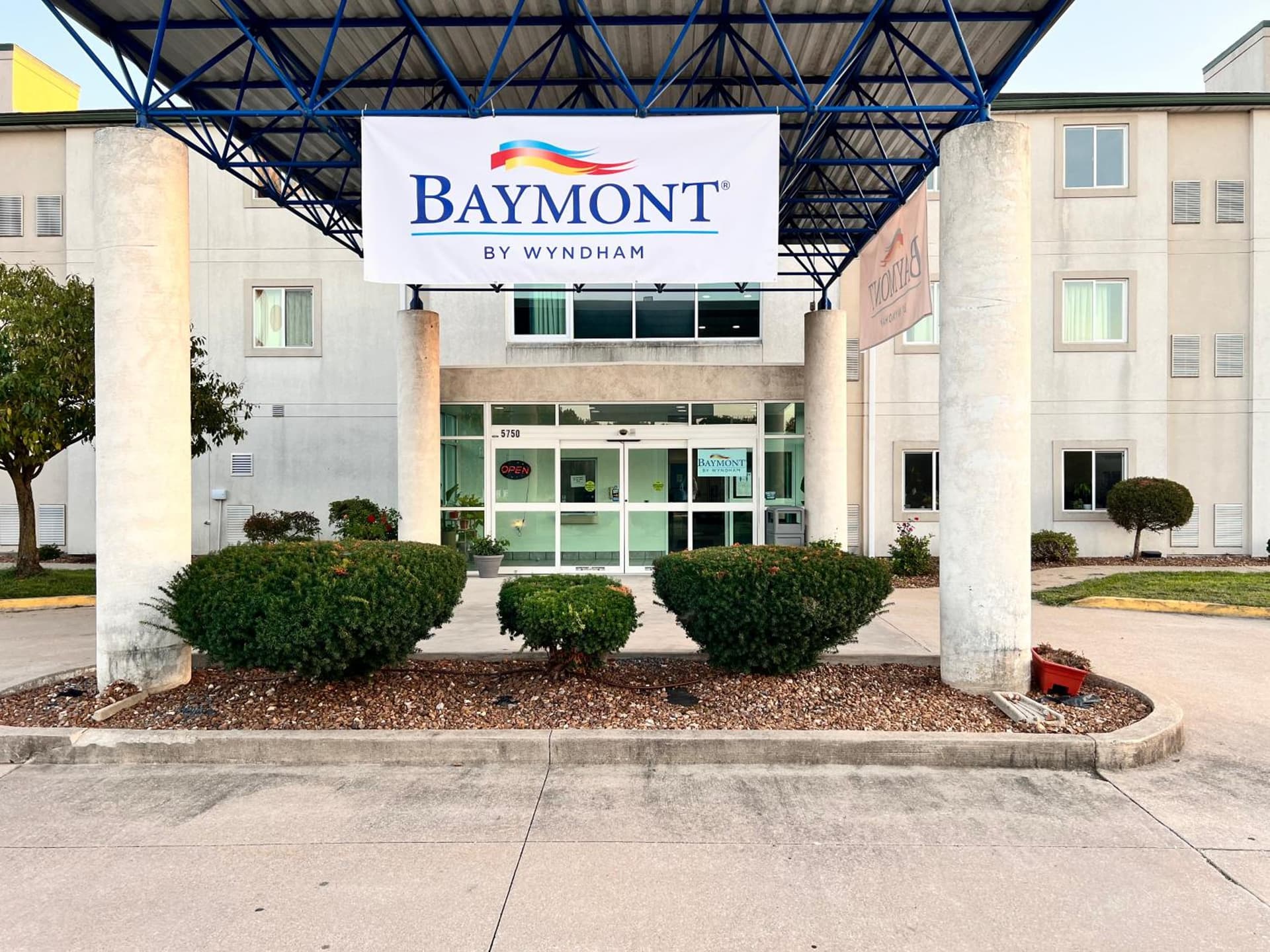 Baymont by Wyndham Kingdom City featured exterior or lobby in Kingdom City, MO — similar hotel