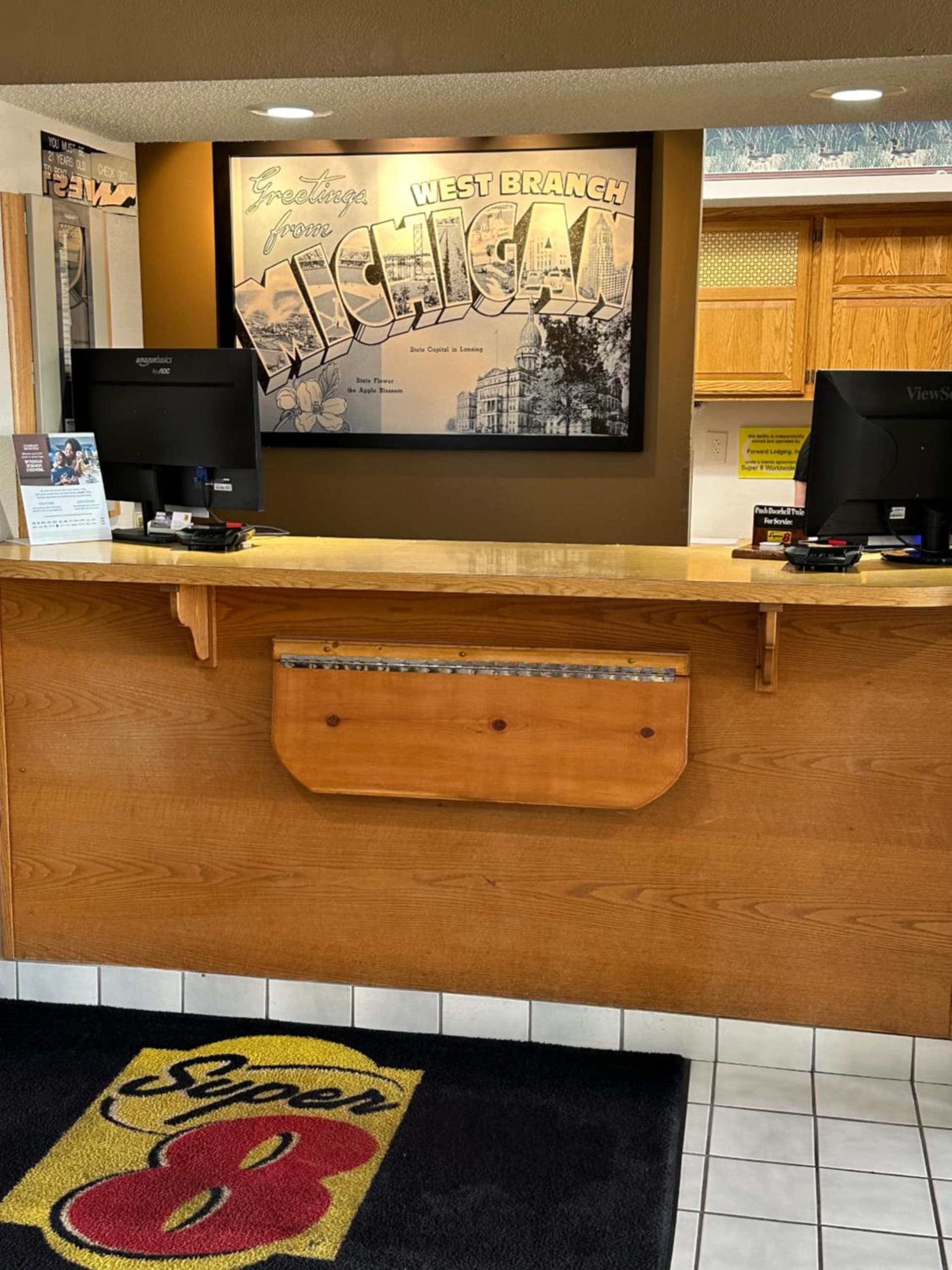Super 8 by Wyndham West Branch property views in West Branch, MI — gallery photo 3