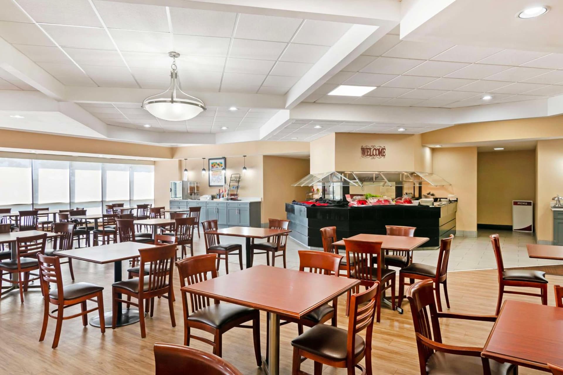 Best Western Plus Kansas City Sports Complex Hotel gallery photo in Kansas City, MO — image 48