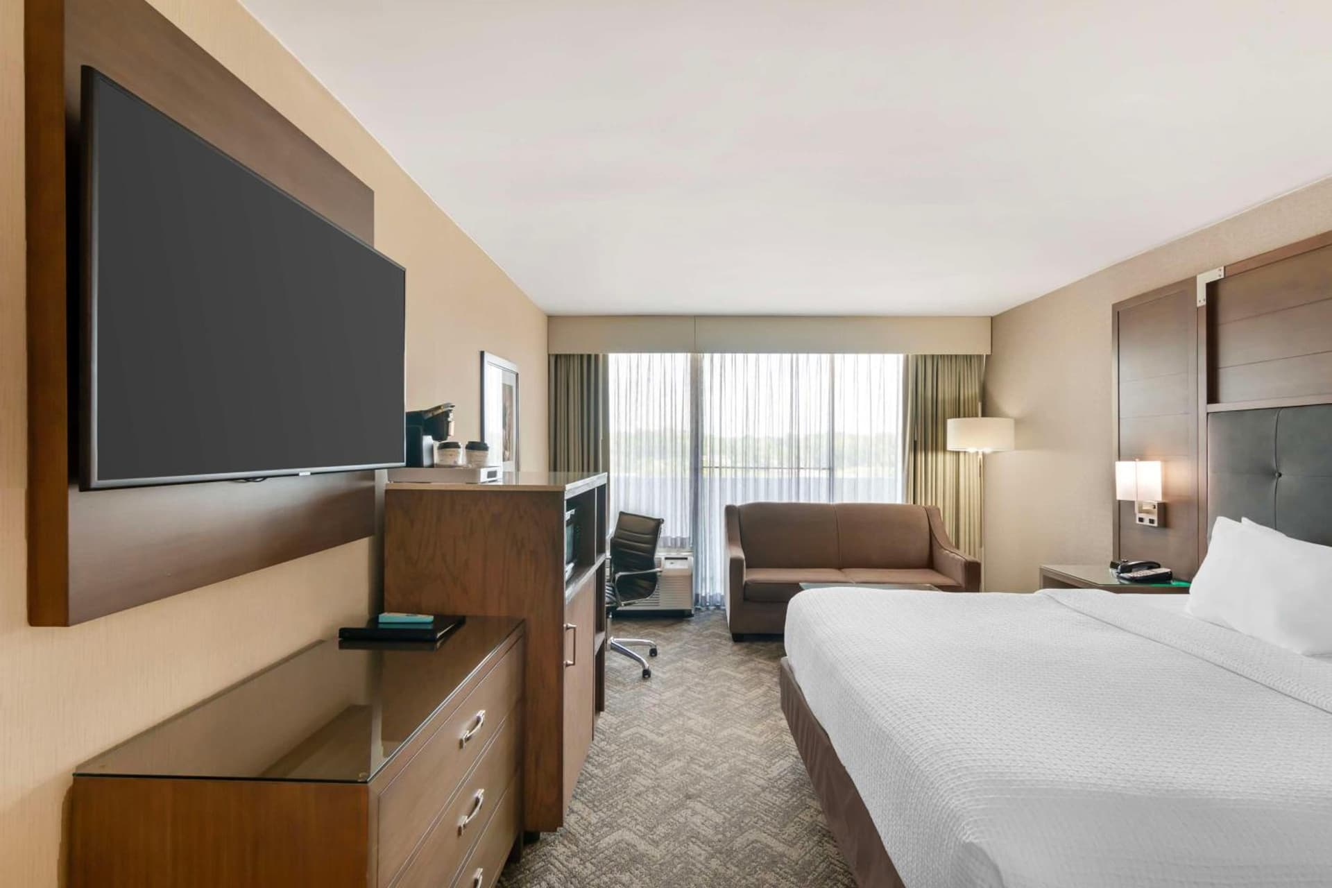 Best Western Plus Kansas City Sports Complex Hotel gallery photo in Kansas City, MO — image 29