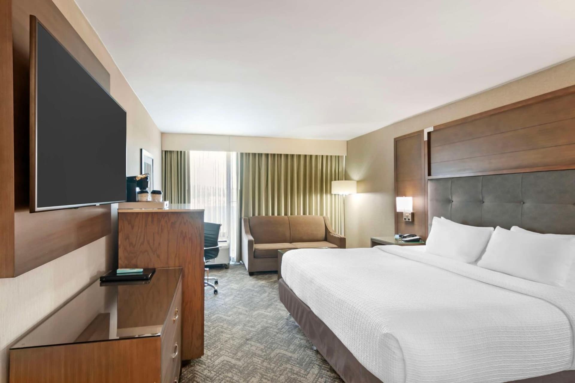 Best Western Plus Kansas City Sports Complex Hotel gallery photo in Kansas City, MO — image 23