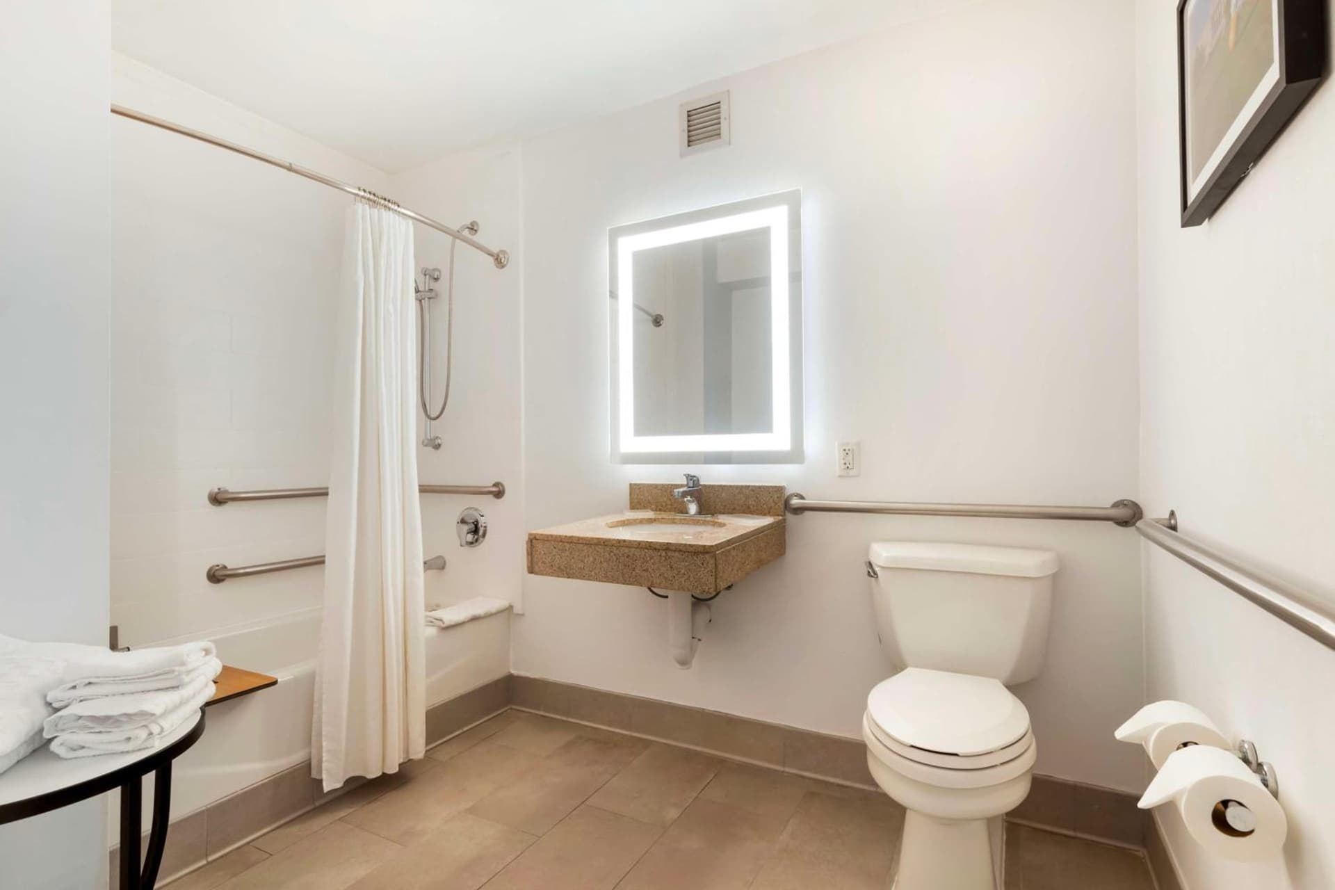 Best Western Plus Kansas City Sports Complex Hotel gallery photo in Kansas City, MO — image 39