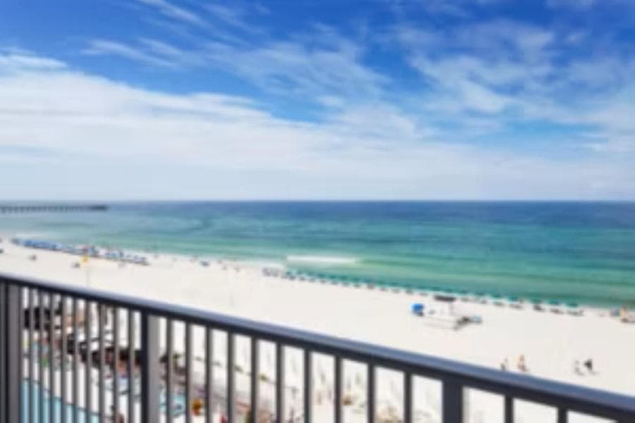 Holiday Inn Express & Suites Panama City Beach - Beachfront by IHG gallery photo in Panama City Beach, FL — image 54