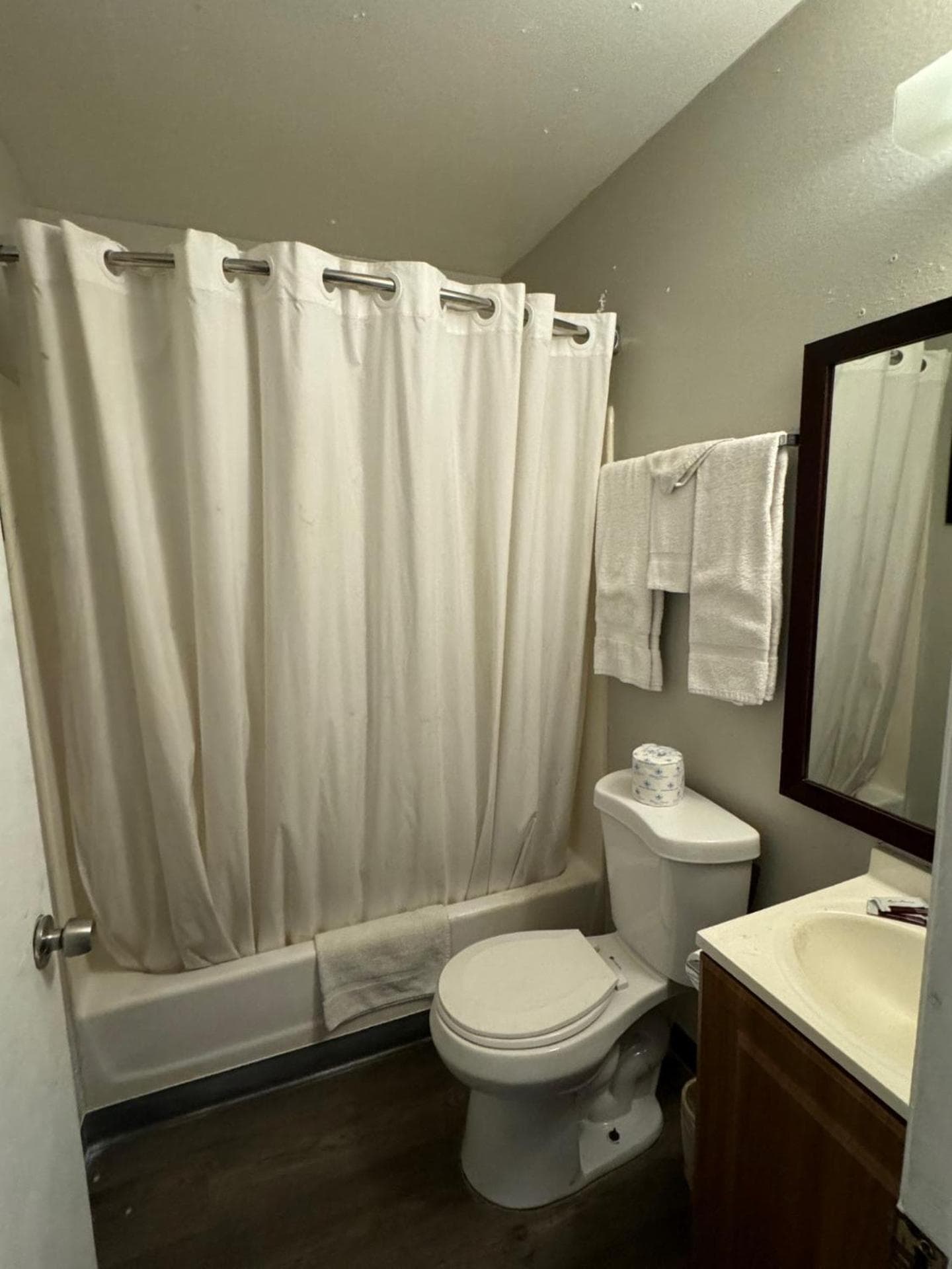 Rodeway Inn El Cajon - San Diego East gallery photo in El Cajon, CA — image 12