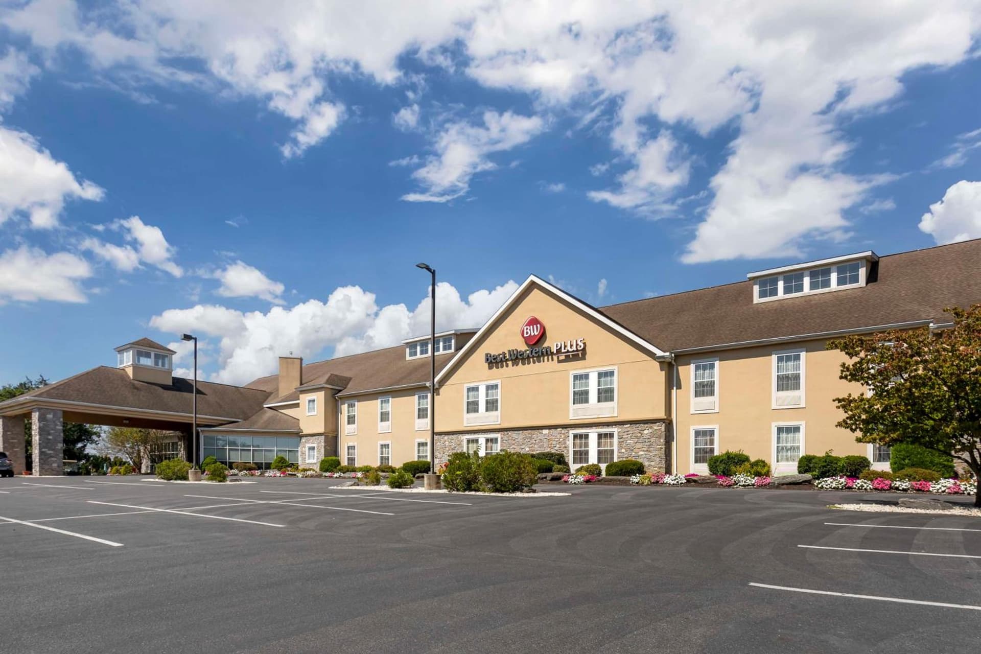 Best Western PLUS Revere Inn & Suites gallery photo in Paradise — image 24