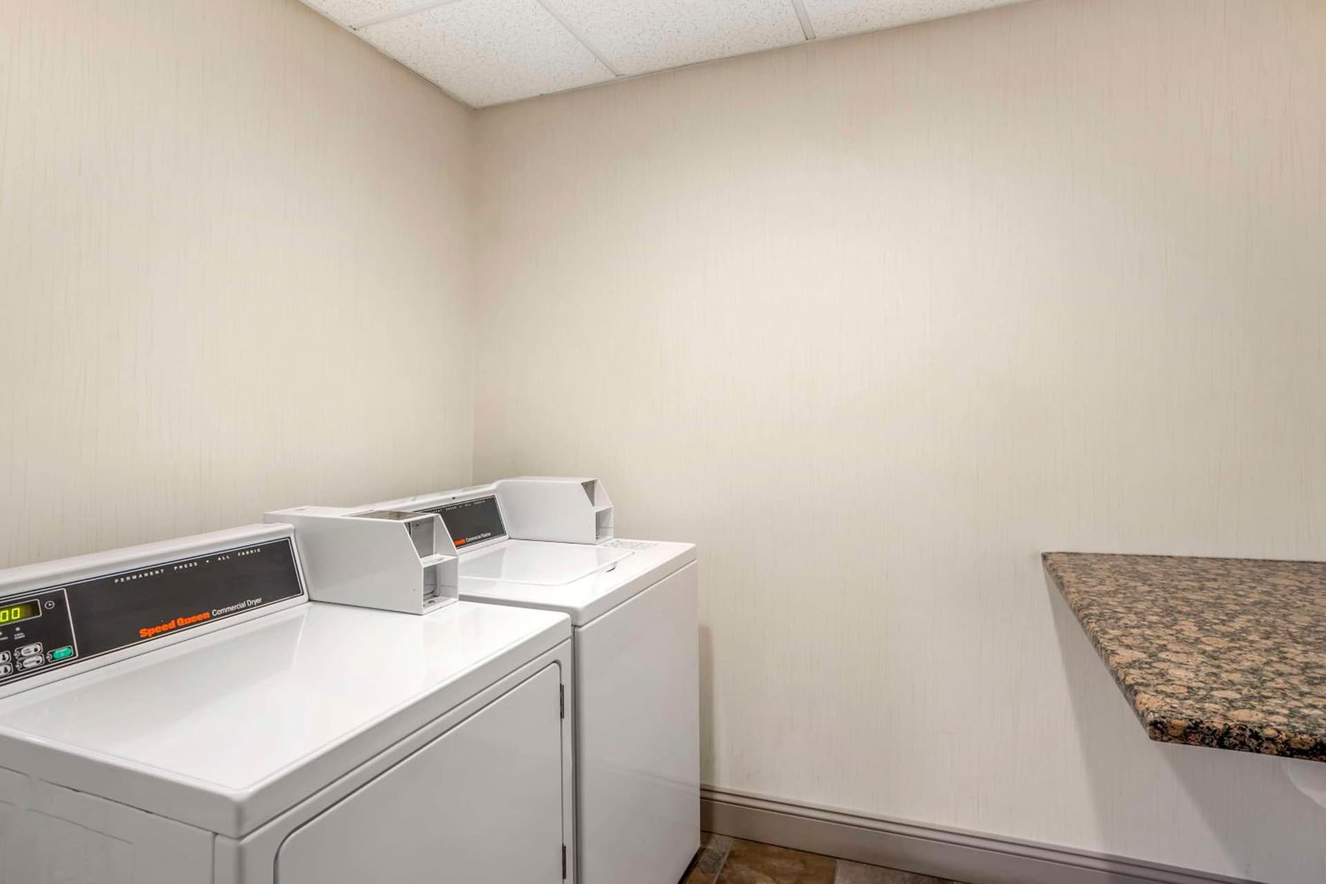 Best Western PLUS Revere Inn & Suites gallery photo in Paradise — image 21