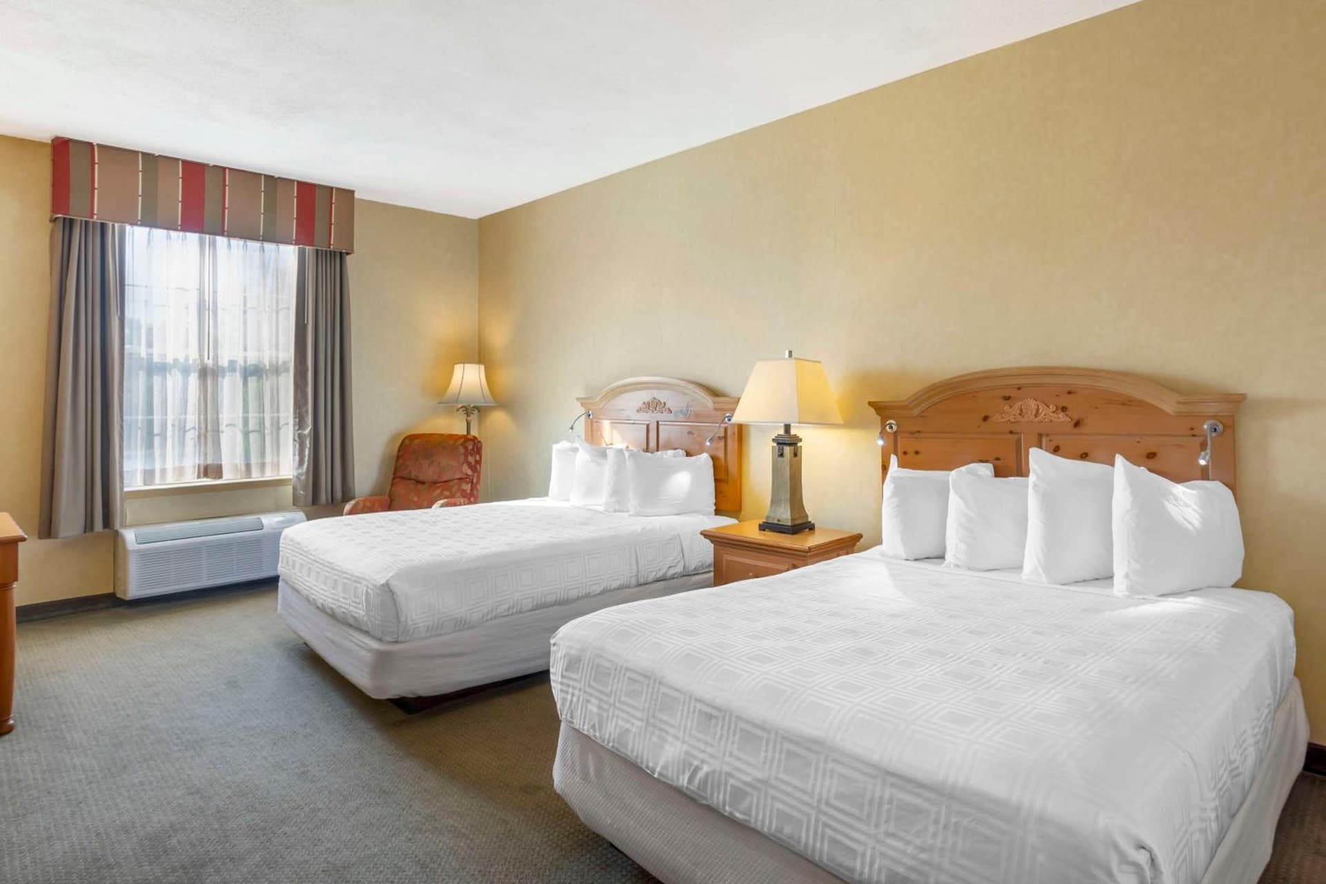 Best Western PLUS Revere Inn & Suites gallery photo in Paradise — image 11