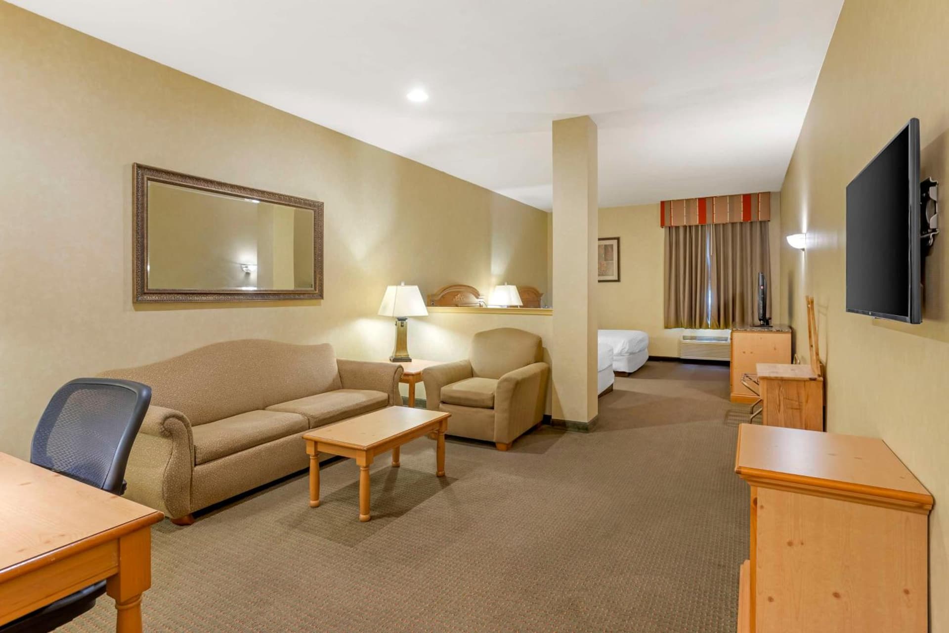 Best Western PLUS Revere Inn & Suites gallery photo in Paradise — image 46