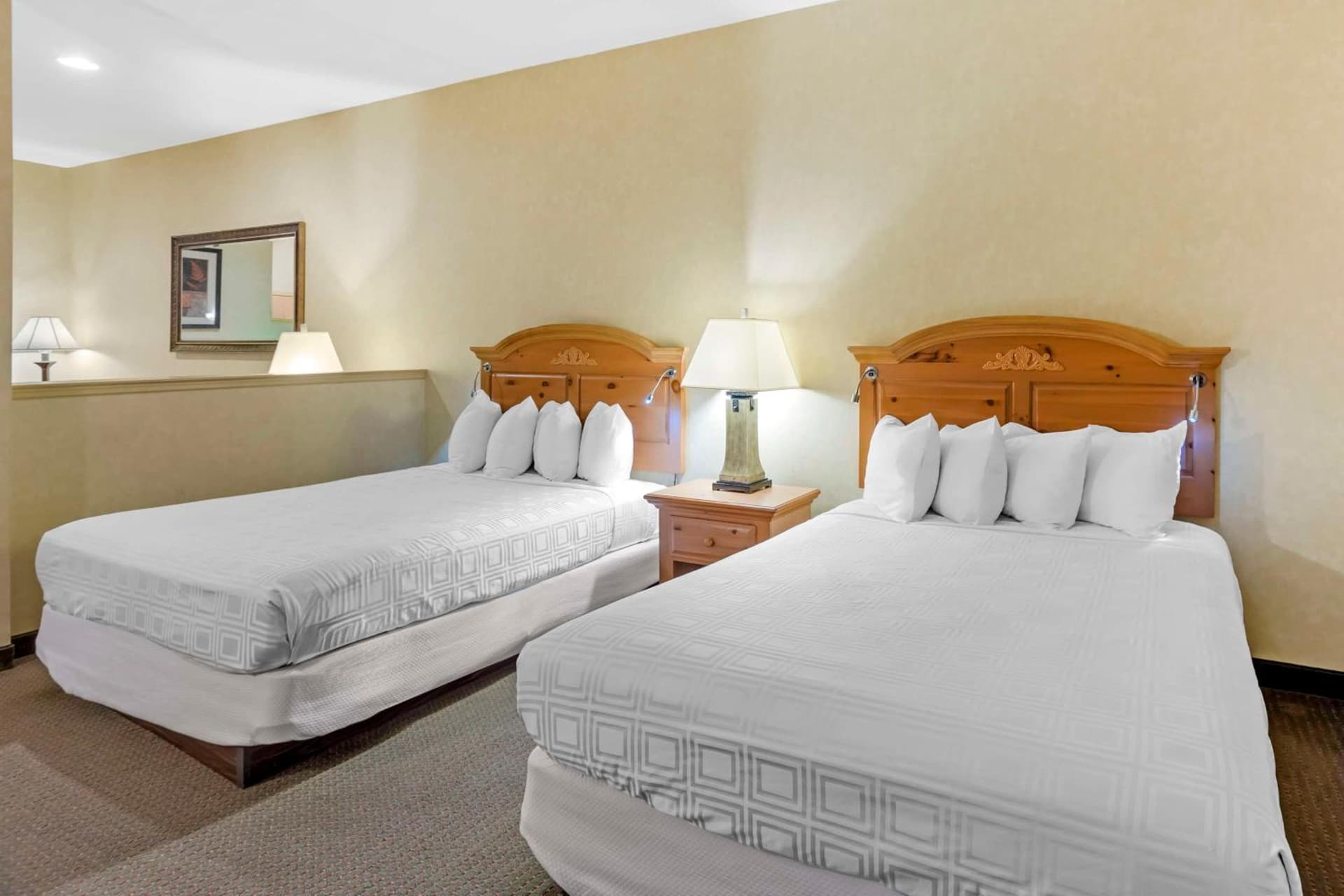 Best Western PLUS Revere Inn & Suites gallery photo in Paradise — image 64
