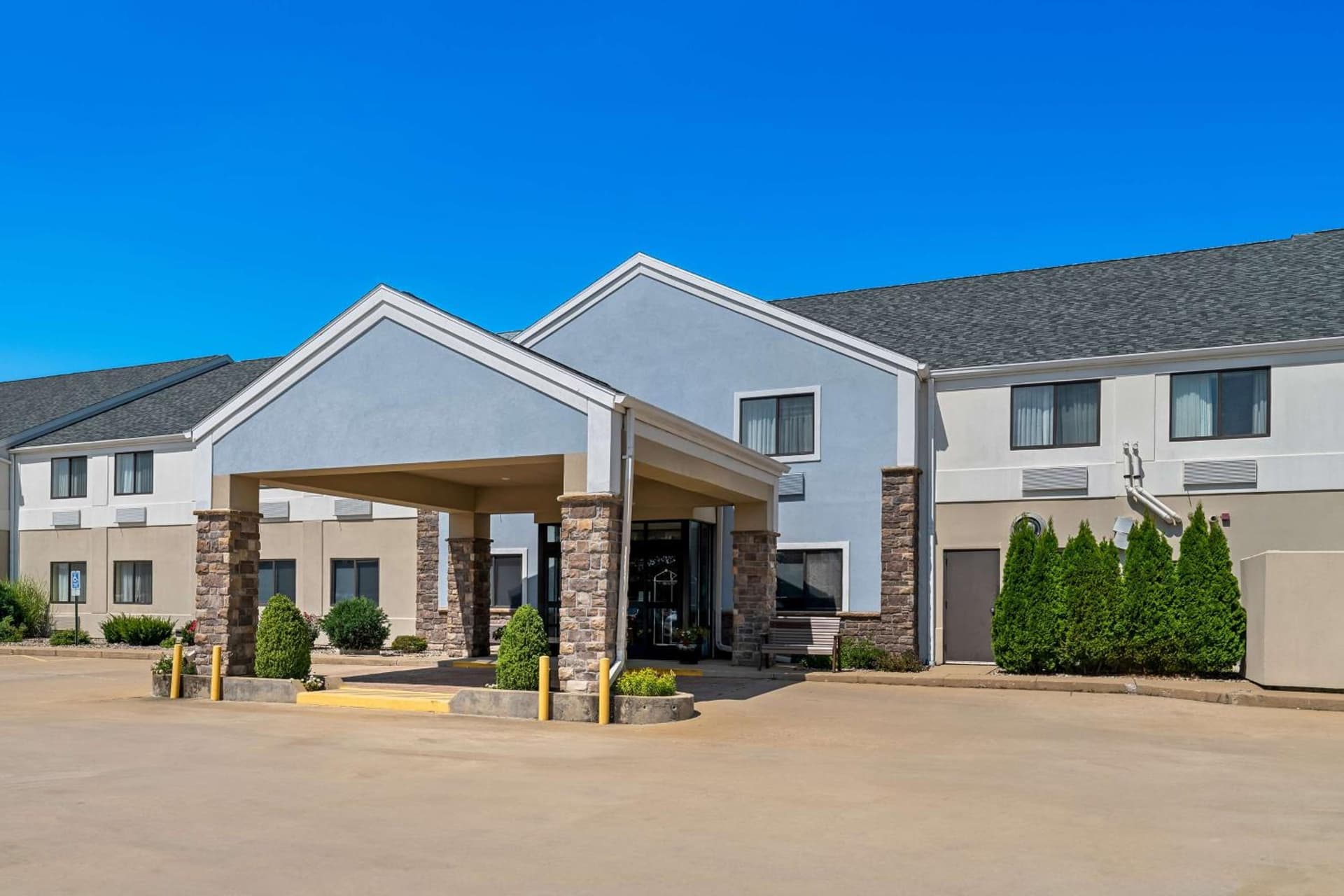 Best Western University Inn featured exterior or lobby in Urbana, IL — similar hotel