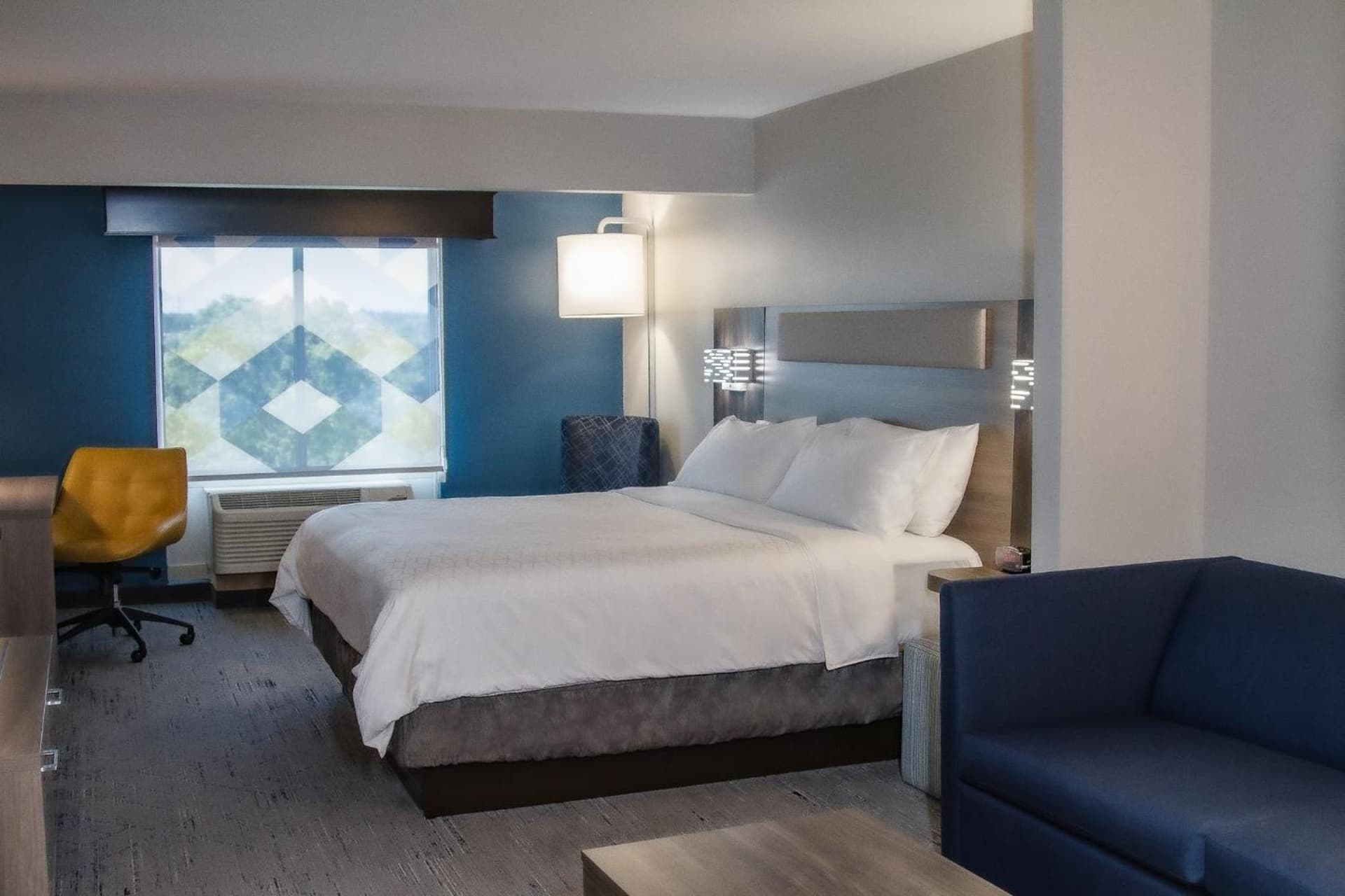 Holiday Inn Express & Suites Overland Park by IHG gallery photo in Overland Park, KS — image 22