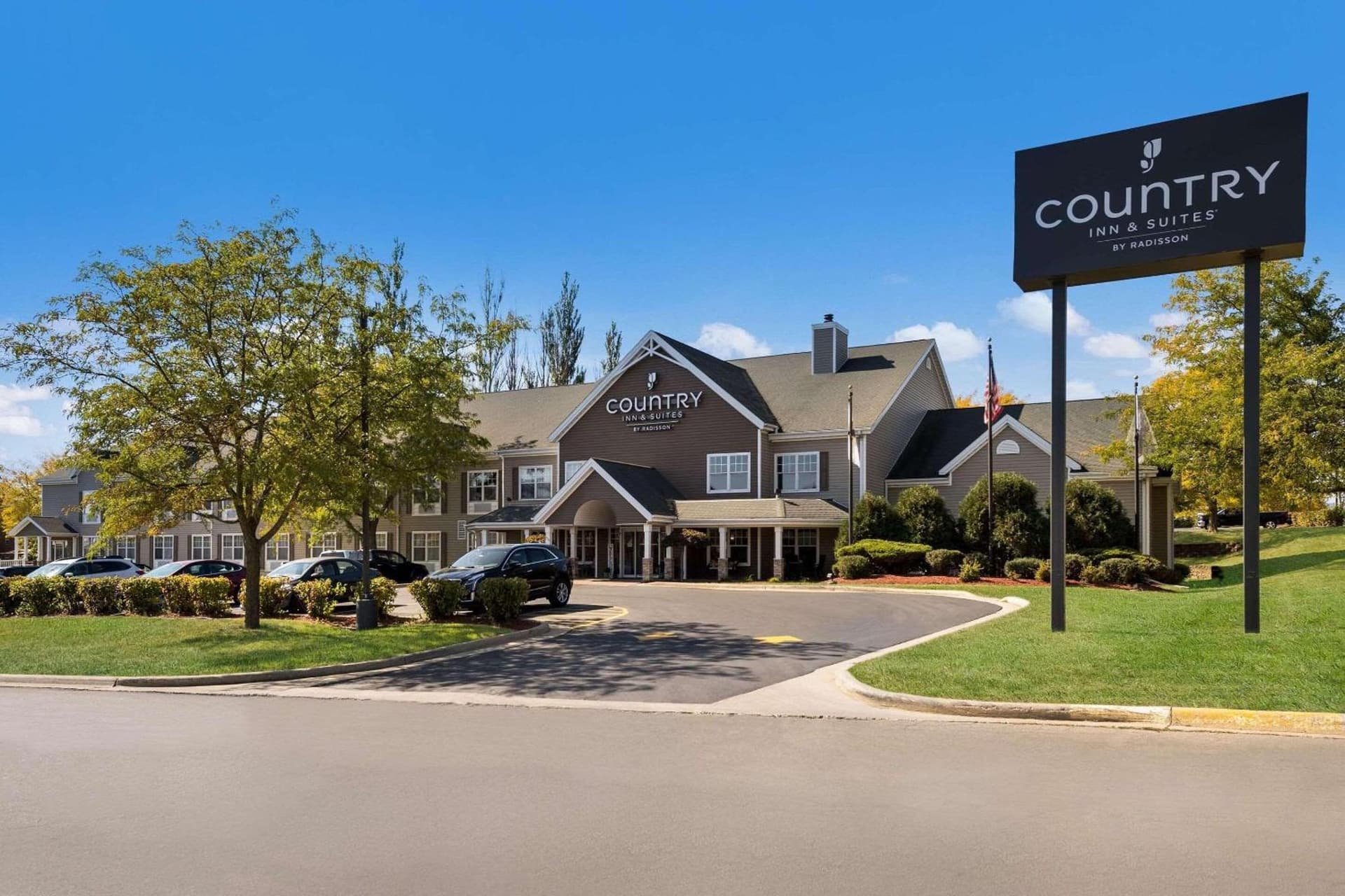 Country Inn & Suites by Radisson, Freeport, IL featured exterior or lobby in Freeport, IL — similar hotel