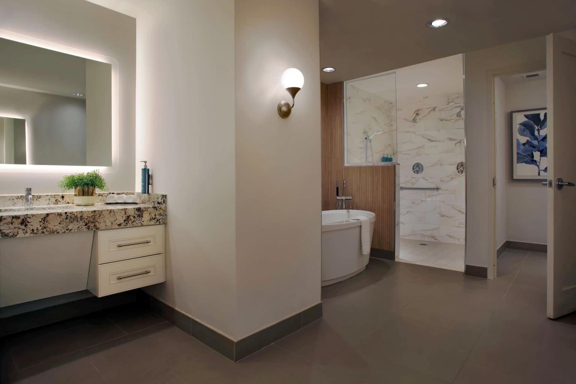 Hilton Omaha gallery photo in Omaha, NE — image 68