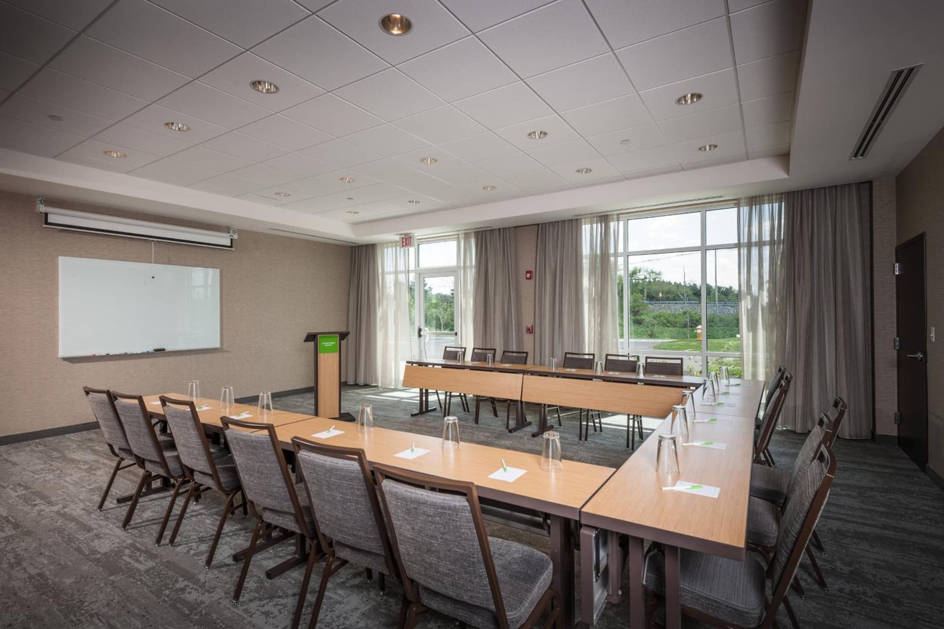 Courtyard by Marriott Boston Littleton gallery photo in Littleton, MA — image 6