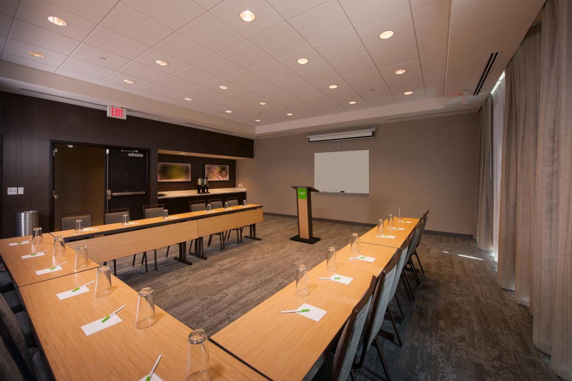 Courtyard by Marriott Boston Littleton gallery photo in Littleton, MA — image 10