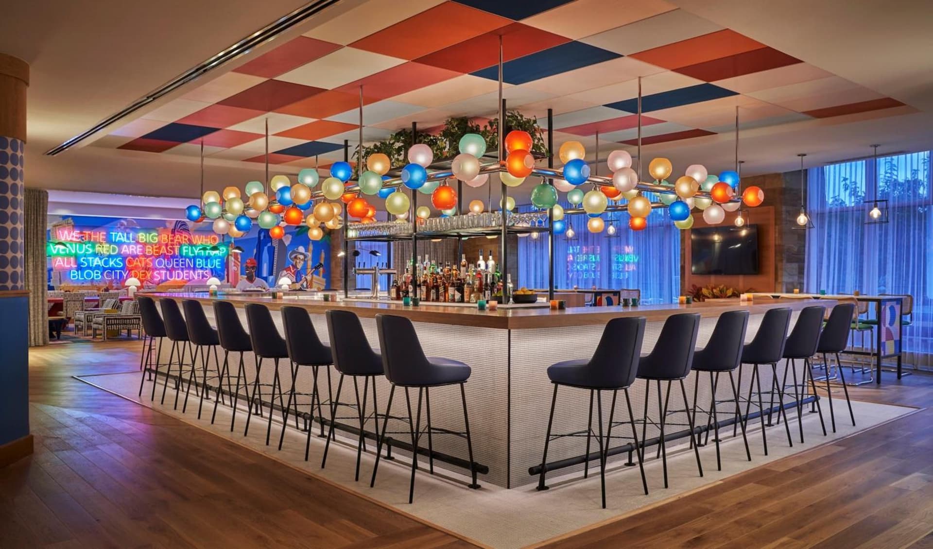 Graduate by Hilton Cincinnati interior in Cincinnati, OH — gallery photo 2