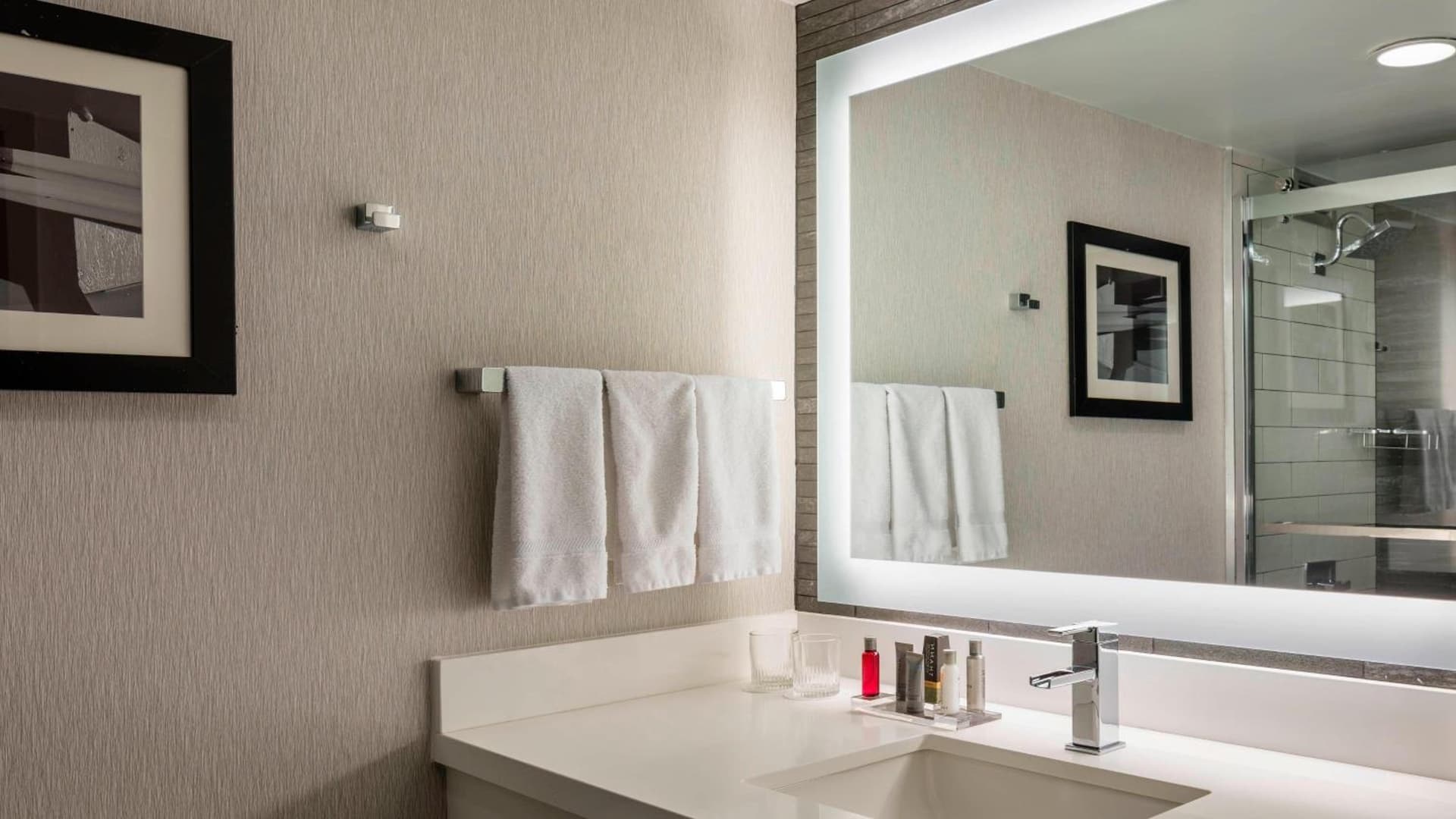 Boston Marriott Newton property views in Newton, MA — gallery photo 3