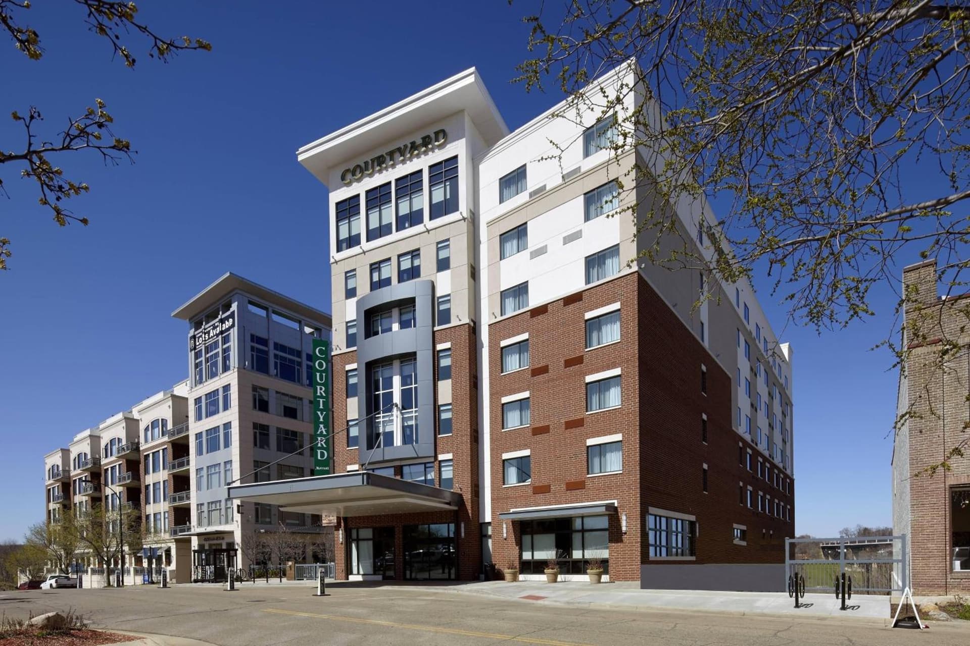 Courtyard by Marriott Akron Downtown — hotel in Akron, Ohio