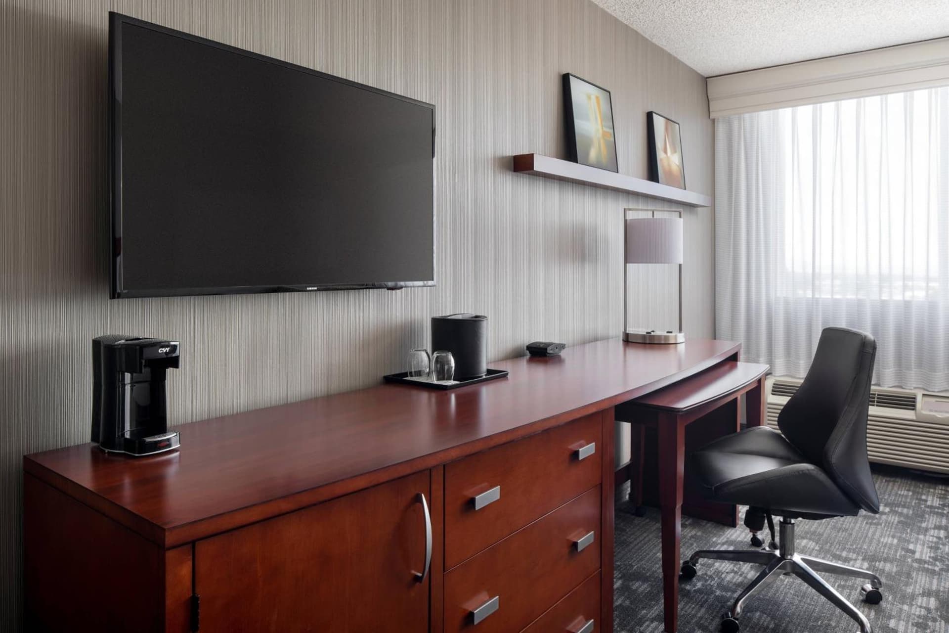 Courtyard by Marriott Richmond Berkeley gallery photo in Richmond, CA — image 24