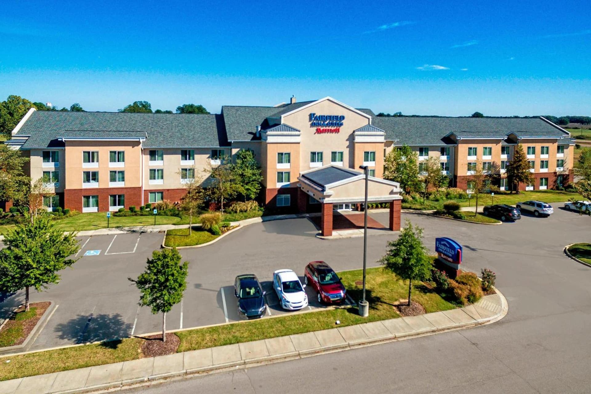 Fairfield Inn & Suites Memphis Olive Branch featured exterior or lobby in Olive Branch, MS — similar hotel