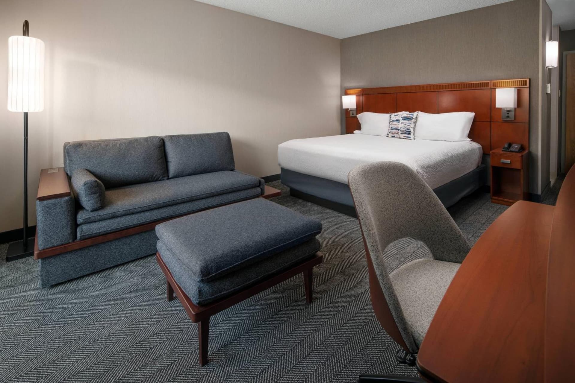 Courtyard by Marriott Bakersfield gallery photo in Bakersfield, CA — image 28