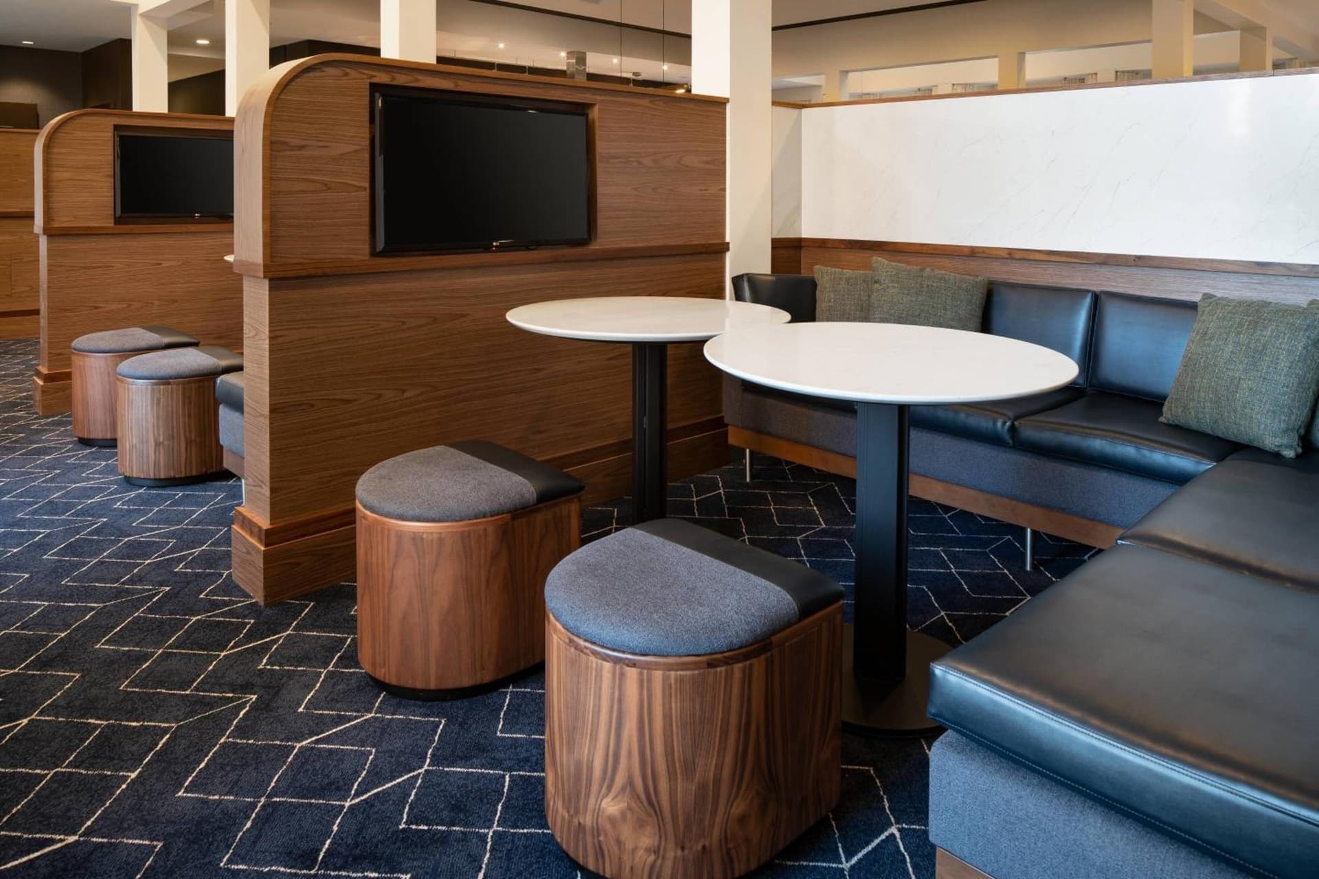 Courtyard by Marriott Bakersfield interior in Bakersfield, CA — gallery photo 2