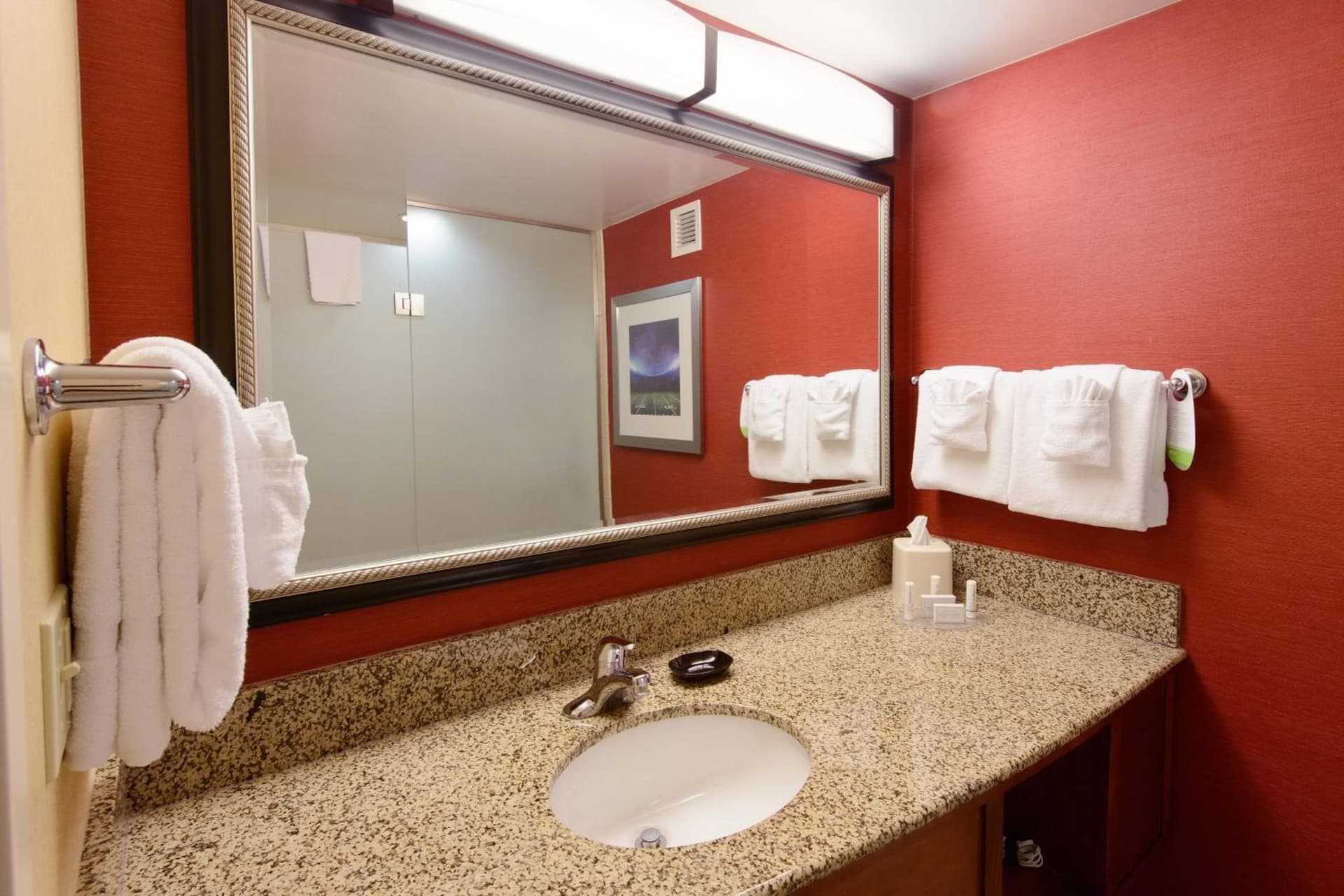 Courtyard by Marriott Canton gallery photo in North Canton, OH — image 17