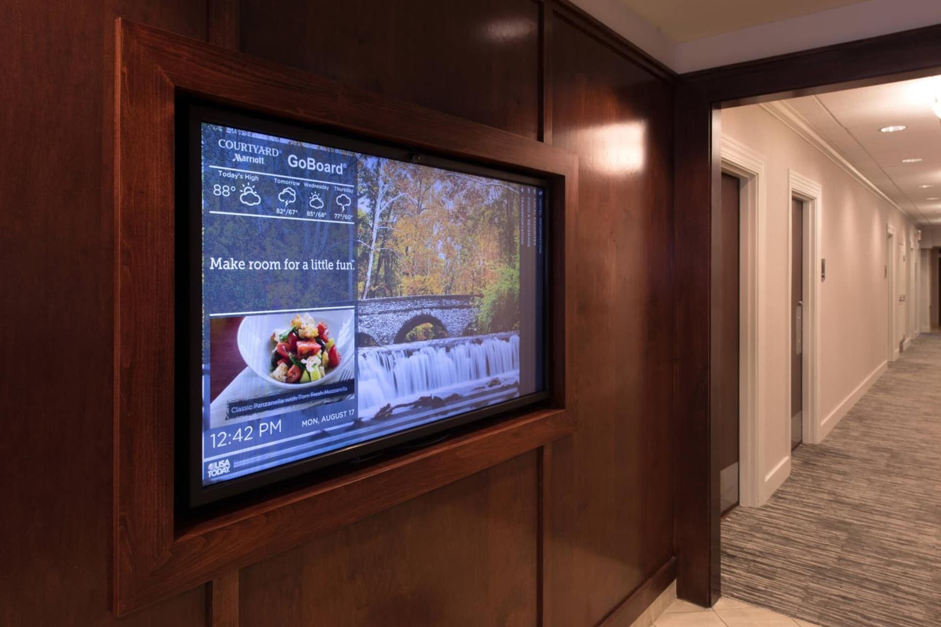 Courtyard by Marriott Canton gallery photo in North Canton, OH — image 9