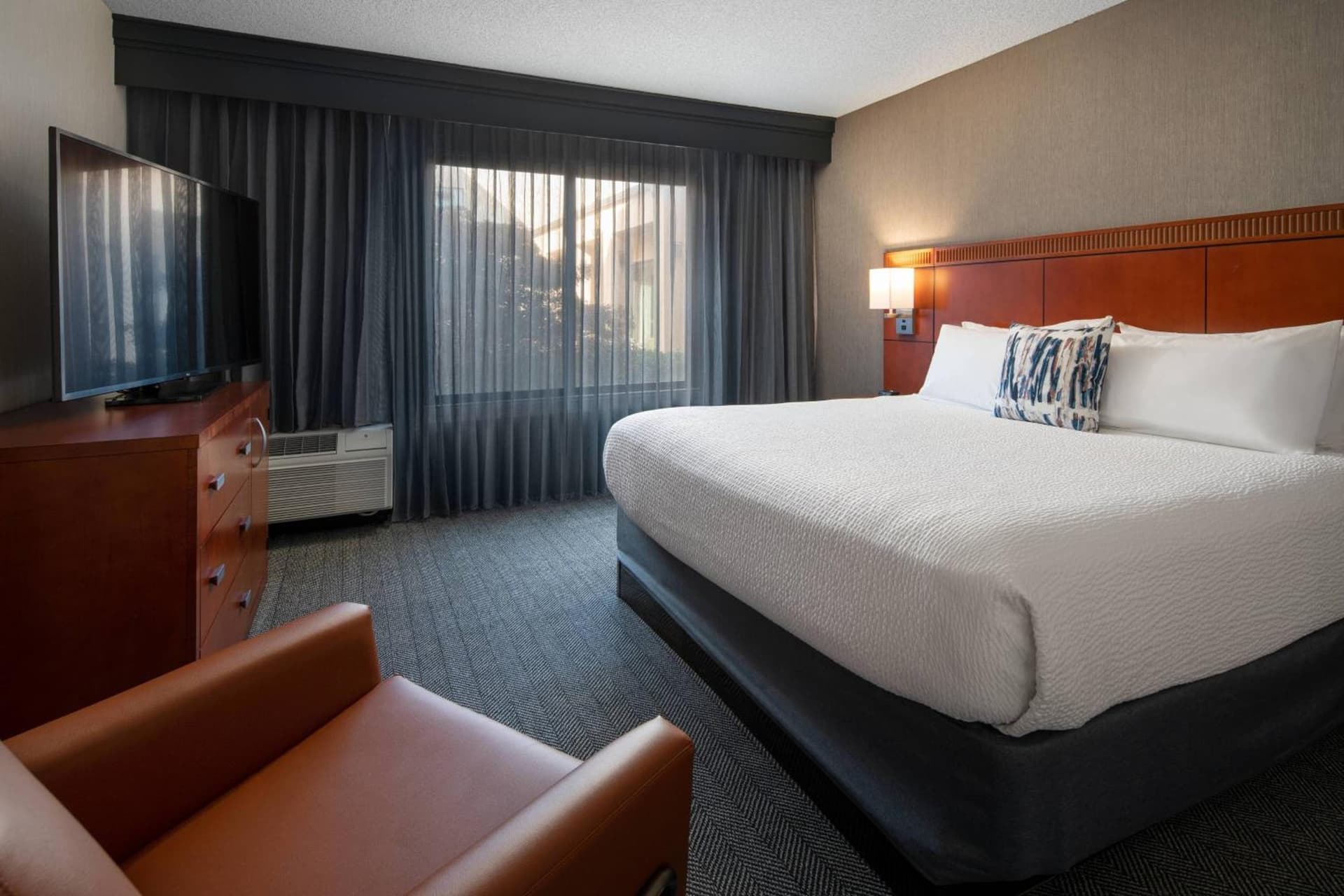 Courtyard by Marriott Bakersfield gallery photo in Bakersfield, CA — image 23