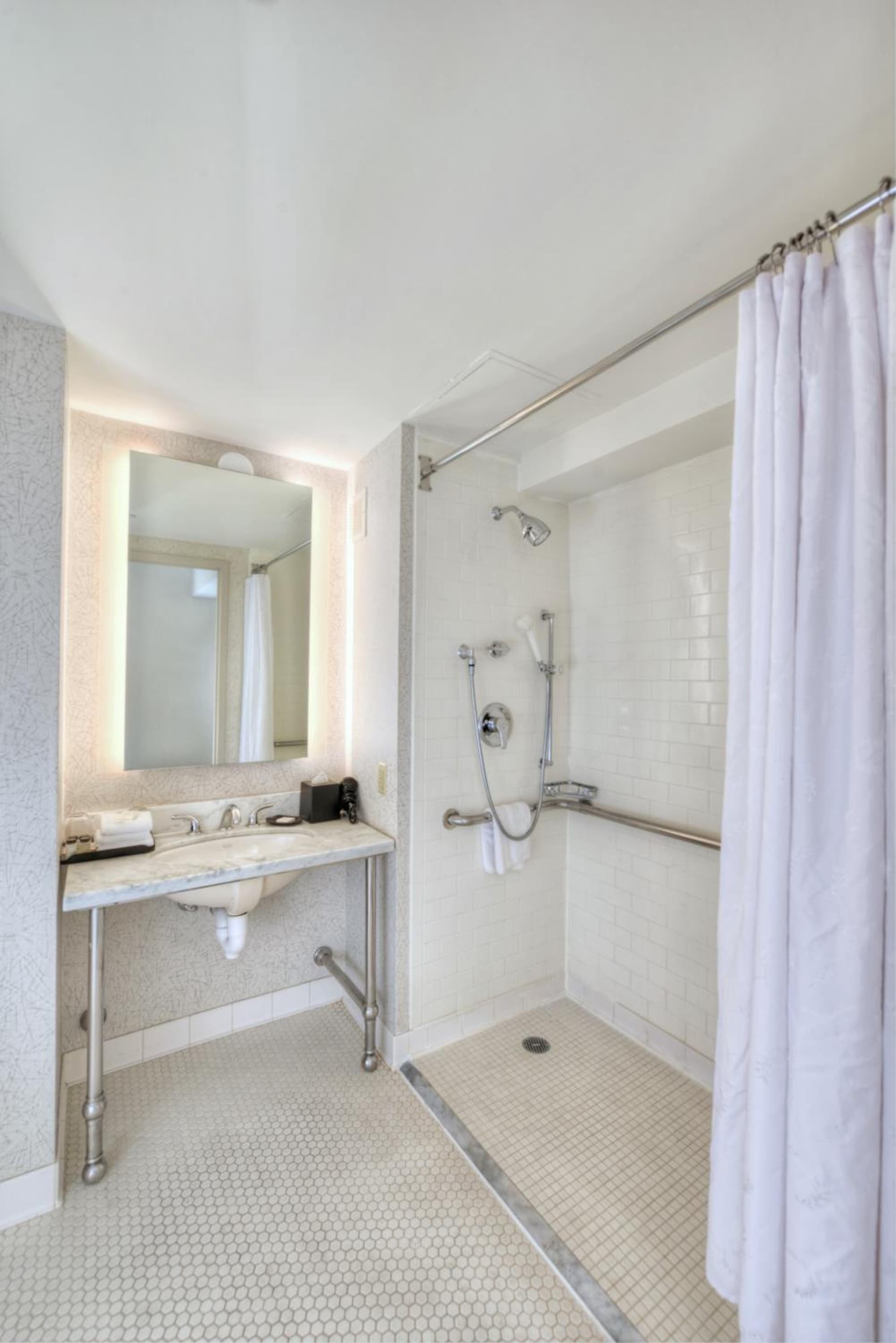 Sheraton Baltimore Washington Airport - BWI property views in Linthicum Heights, MD — gallery photo 3