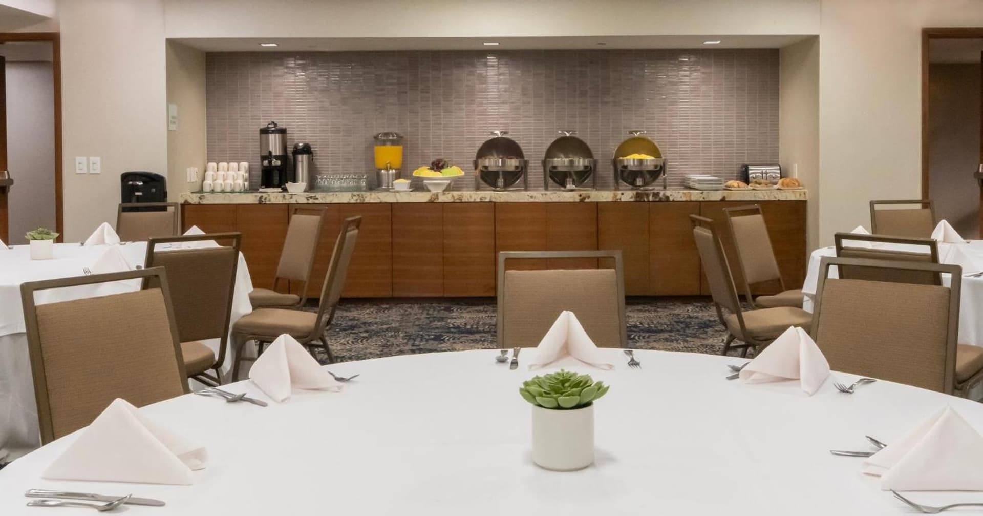 Holiday Inn New Orleans-Downtown Superdome by IHG gallery photo in New Orleans, LA — image 56