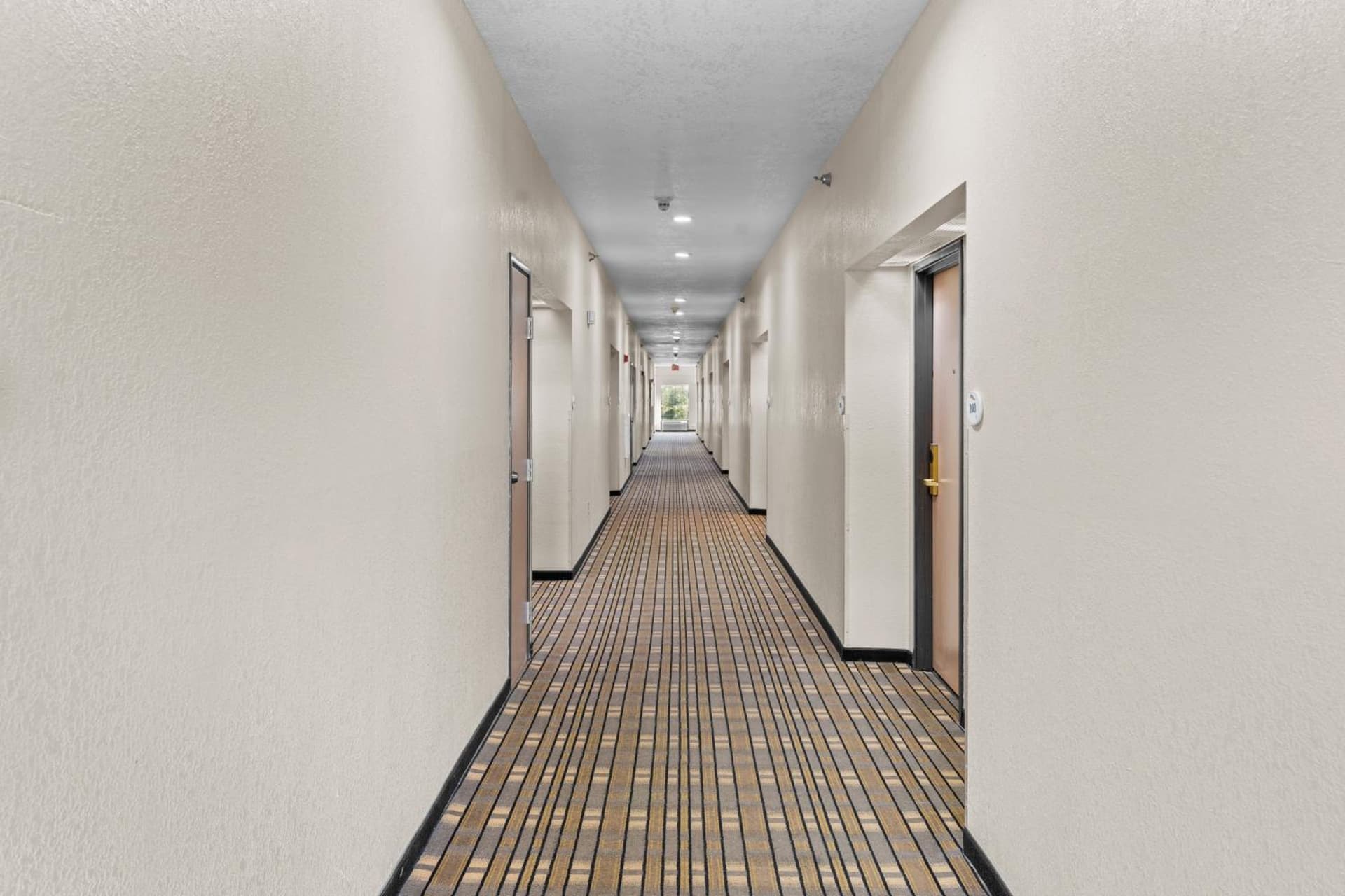 Baymont by Wyndham Lawrence gallery photo in Lawrence, KS — image 21