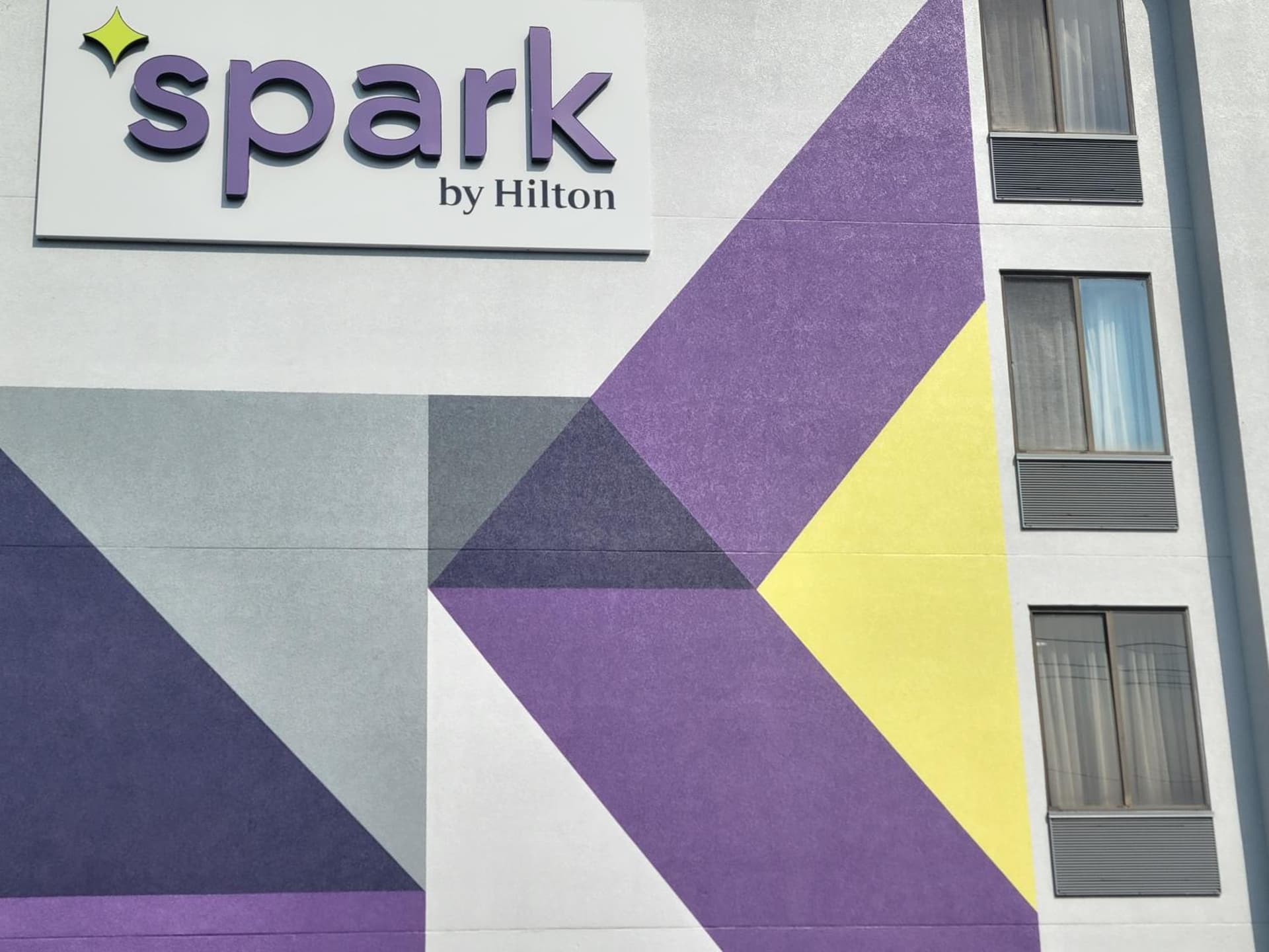 Spark by Hilton Green Bay gallery photo in Green Bay, WI — image 4