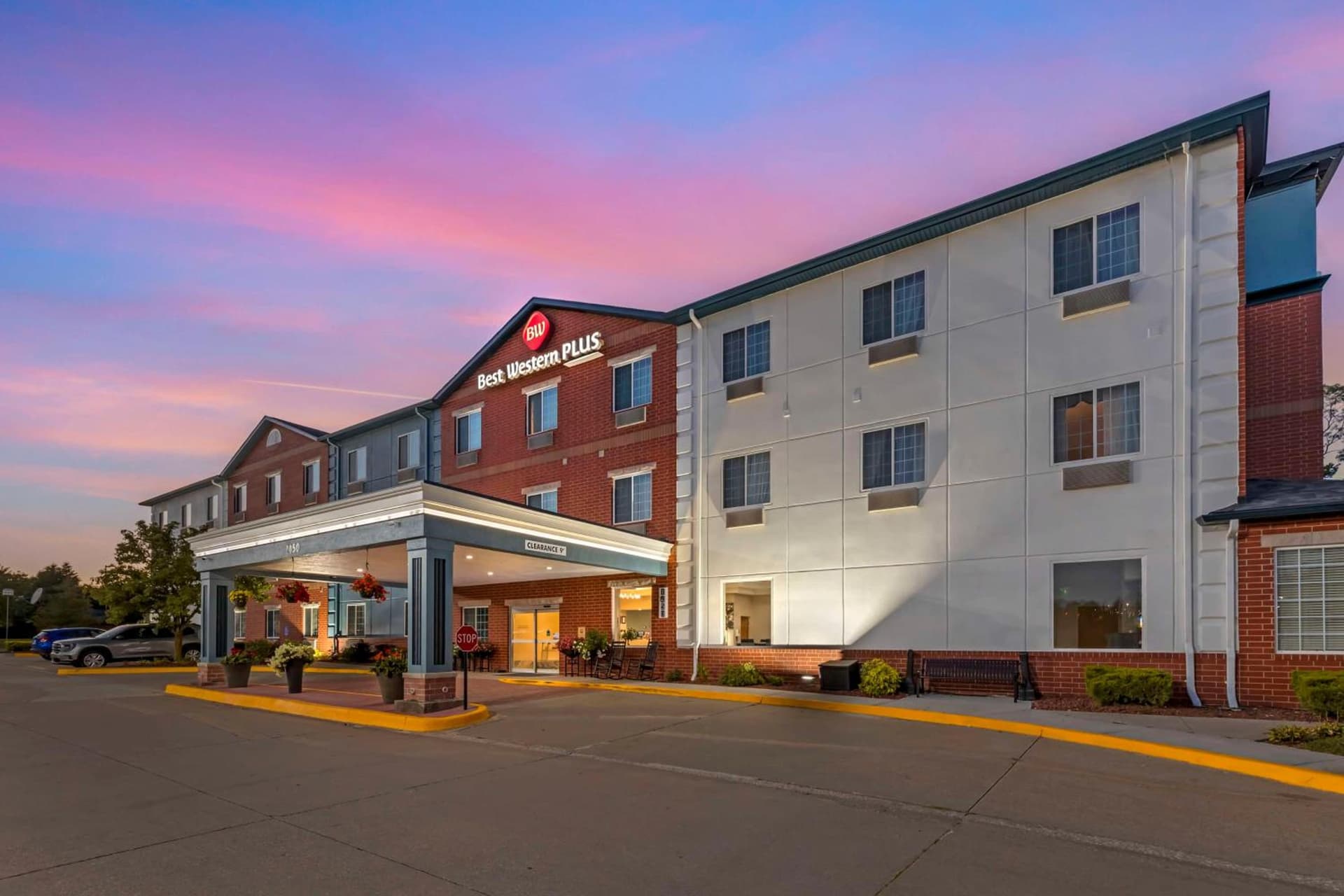 Best Western Plus Des Moines West Inn & Suites featured exterior or lobby in Clive, IA — similar hotel