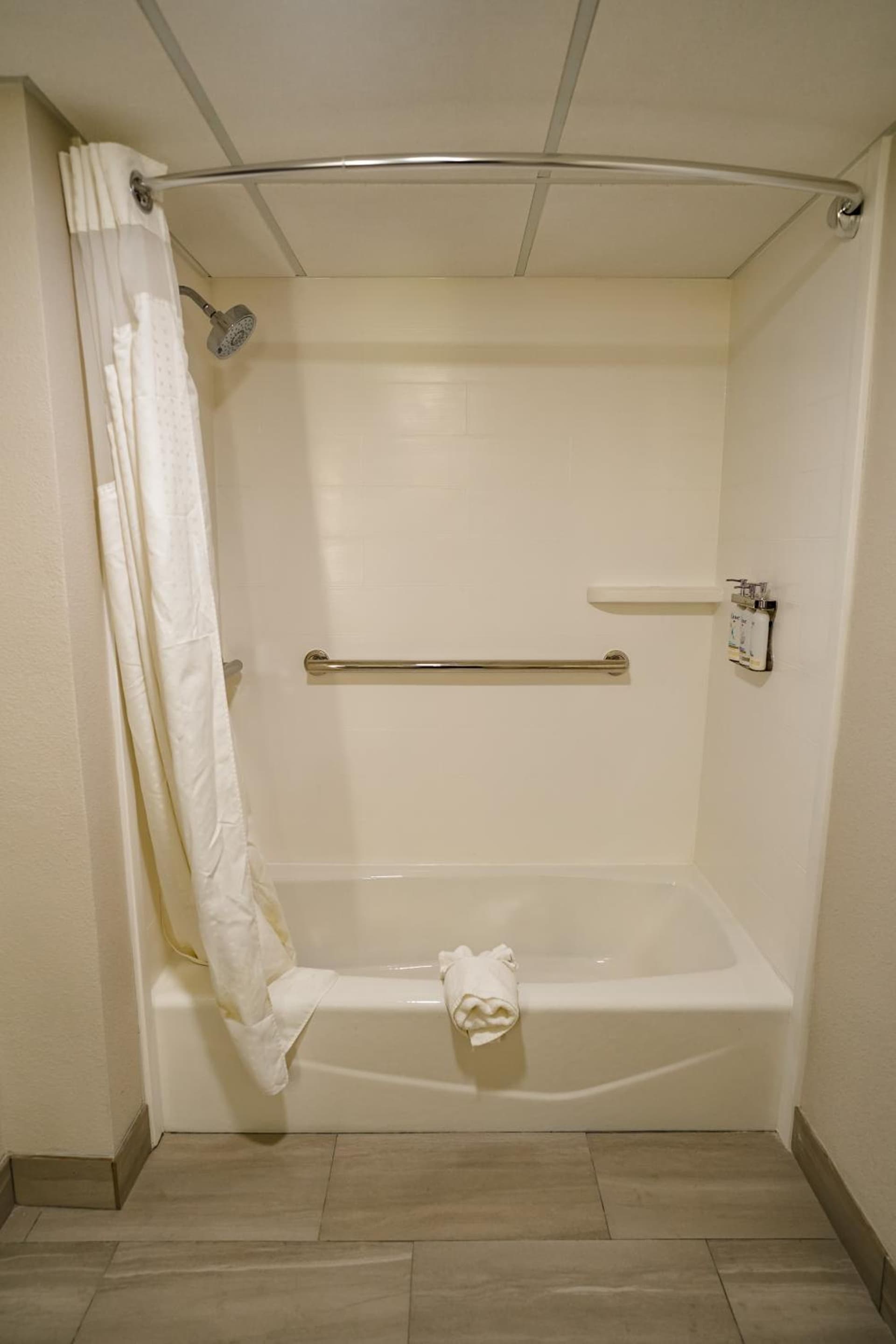Holiday Inn Express Hotel & Suites Knoxville-North-I-75 Exit 112 by IHG gallery photo in Knoxville, TN — image 64