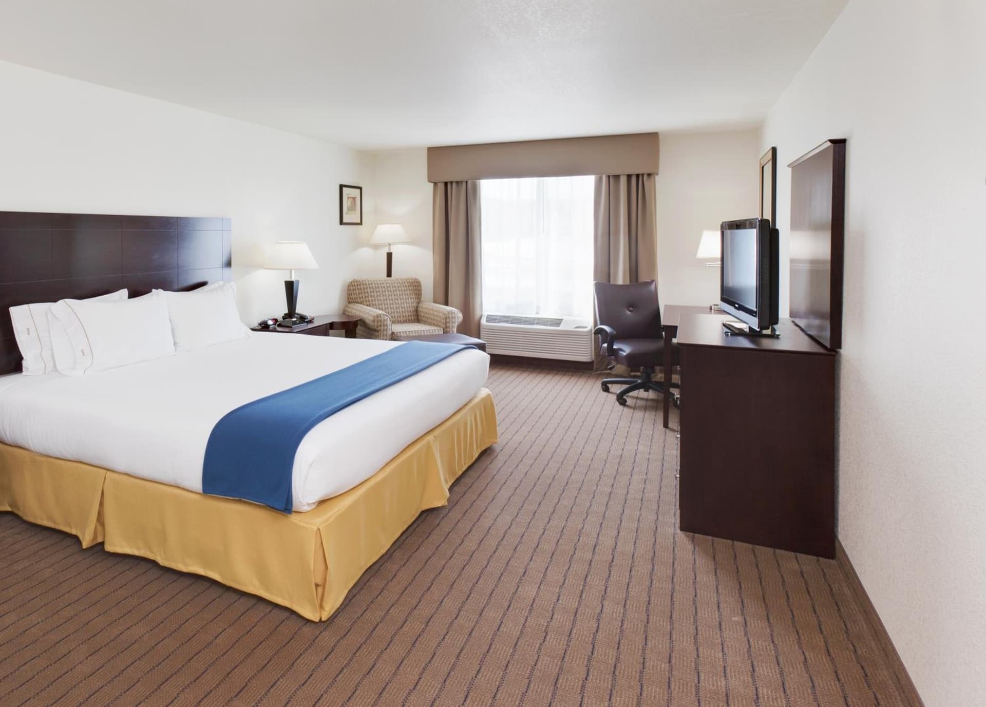 Holiday Inn Express & Suites - Omaha I - 80 by IHG property views in Gretna, NE — gallery photo 3