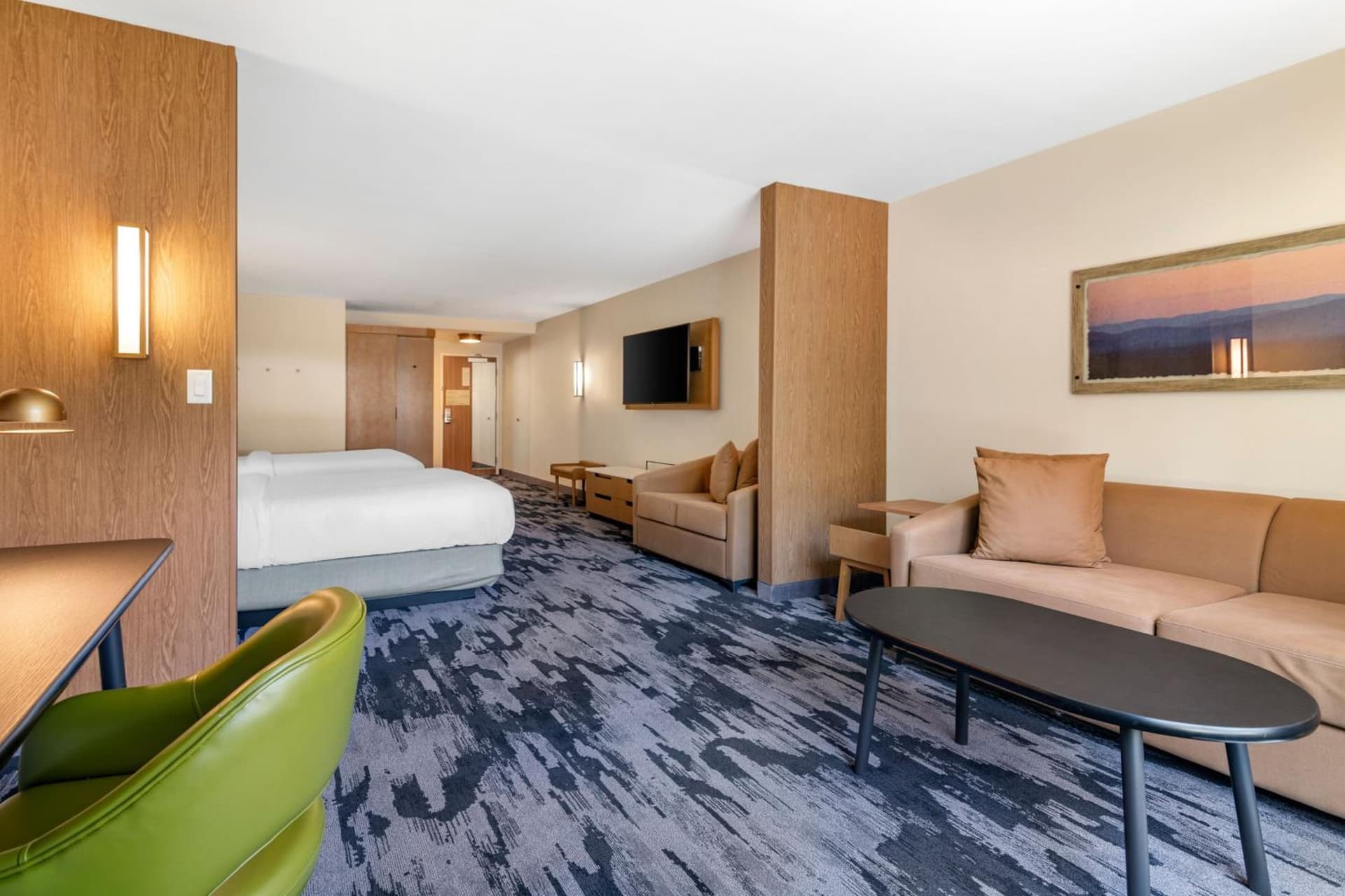Fairfield by Marriott Inn & Suites North Conway interior in North Conway, NH — gallery photo 2