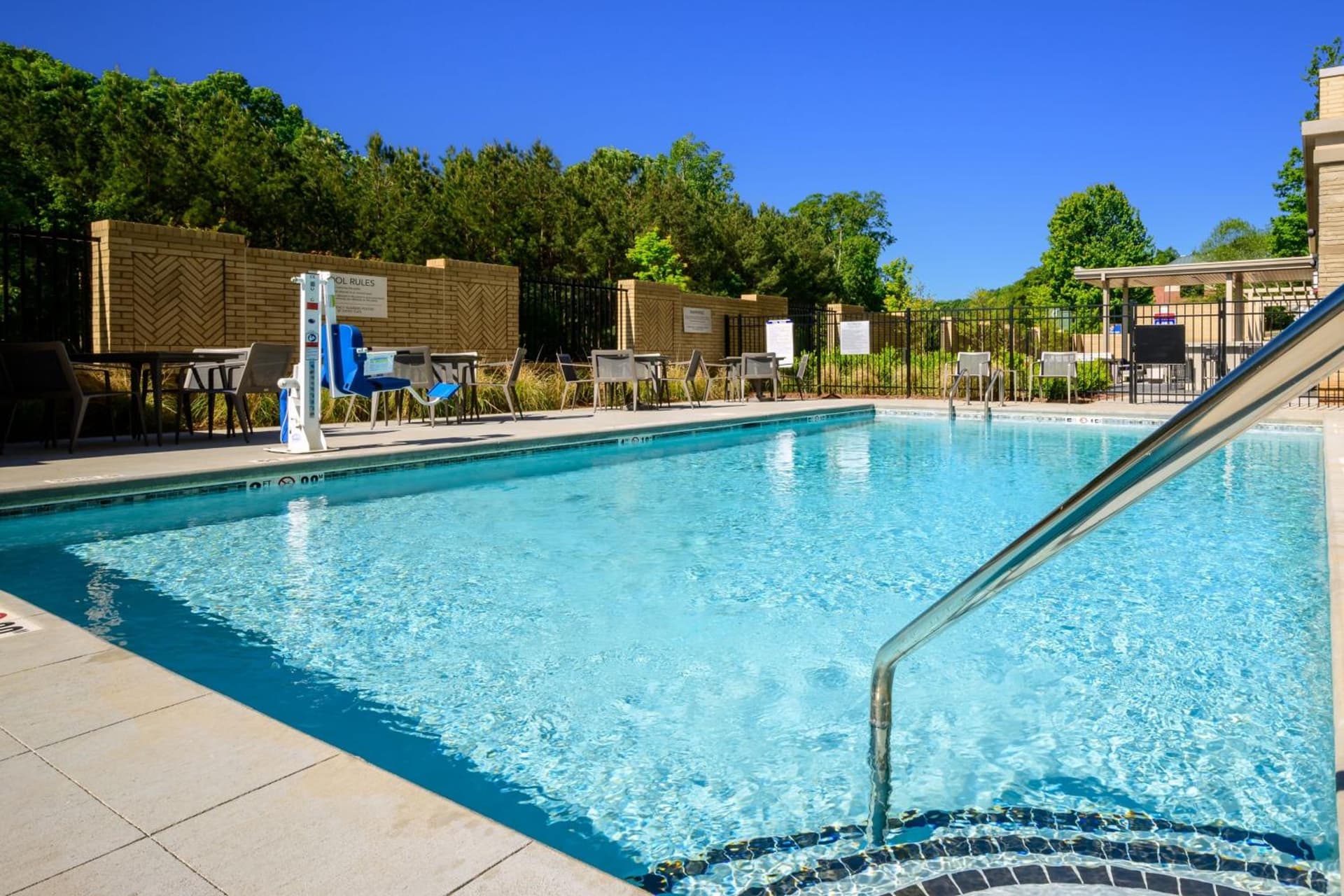 Courtyard by Marriott Raleigh Cary Crossroads gallery photo in Cary, NC — image 31
