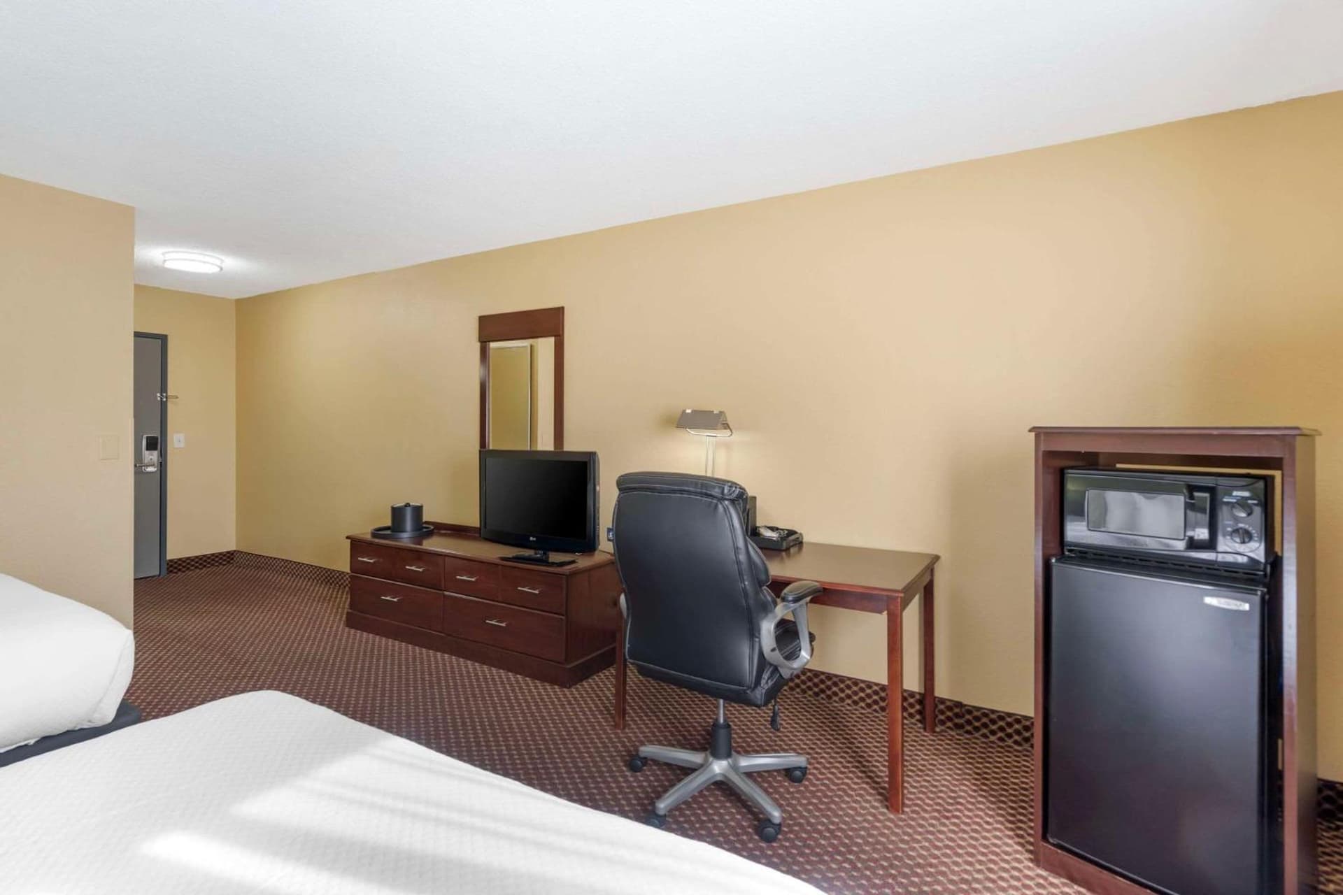 Quality Inn & Suites Bloomington University Area gallery photo in Bloomington, IL — image 19