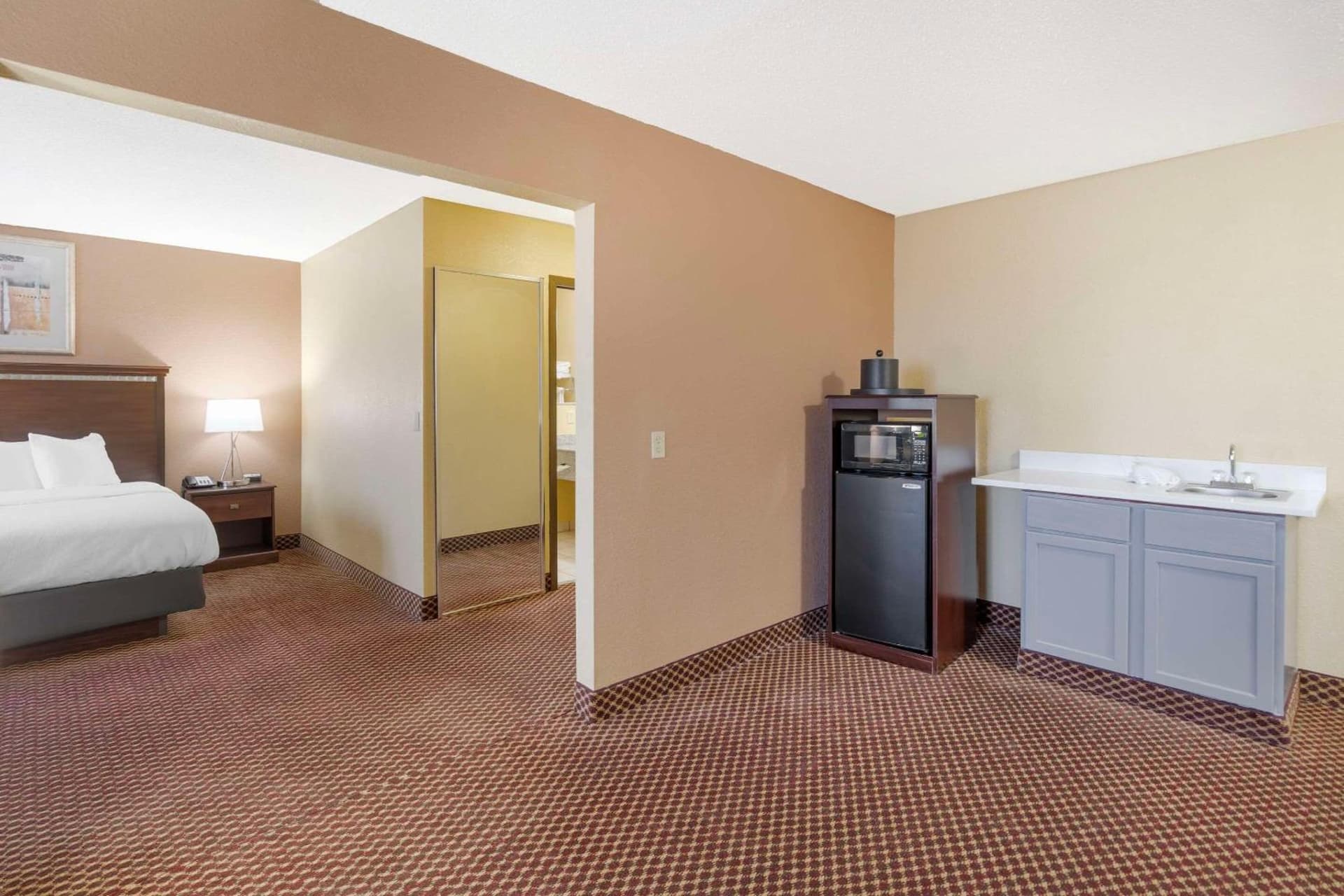 Quality Inn & Suites Bloomington University Area gallery photo in Bloomington, IL — image 16