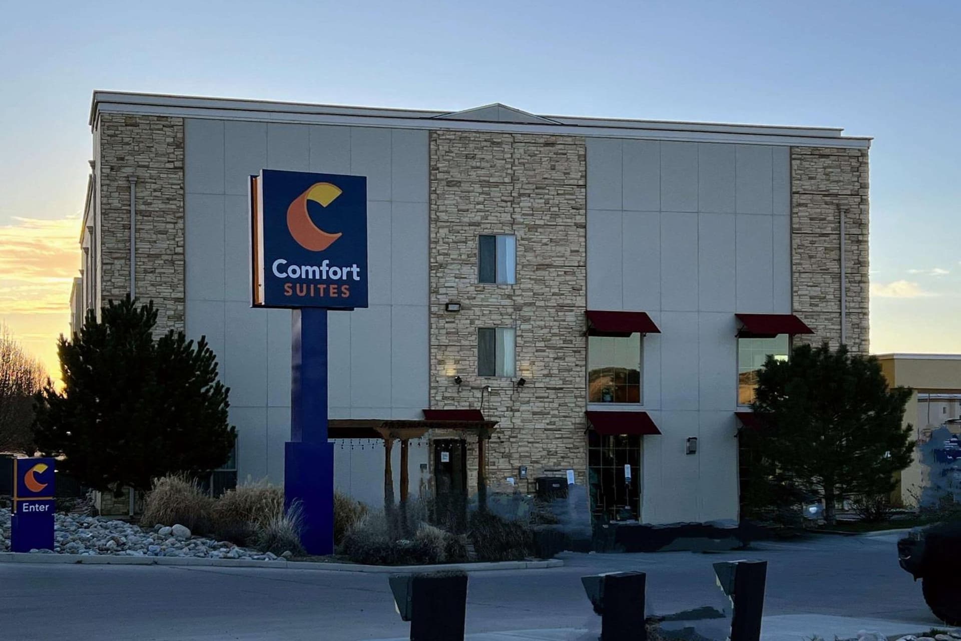 Comfort Suites Farmington featured exterior or lobby in Farmington, NM — similar hotel
